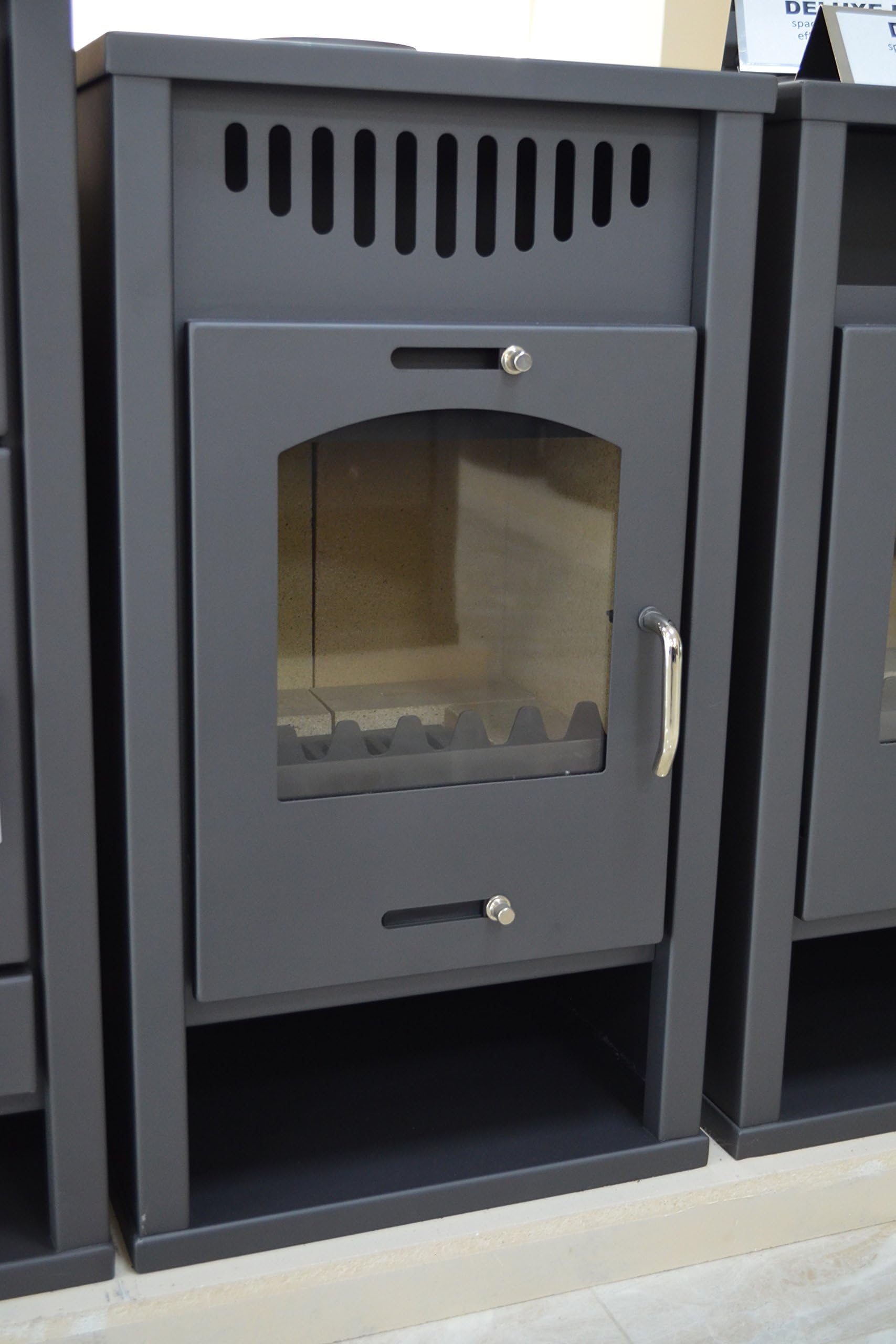 Wood Burning Stove with Integral Boiler Solid Fuel Fireplace for Central Heationg Wood/Coals 12/17 kw Heating Power