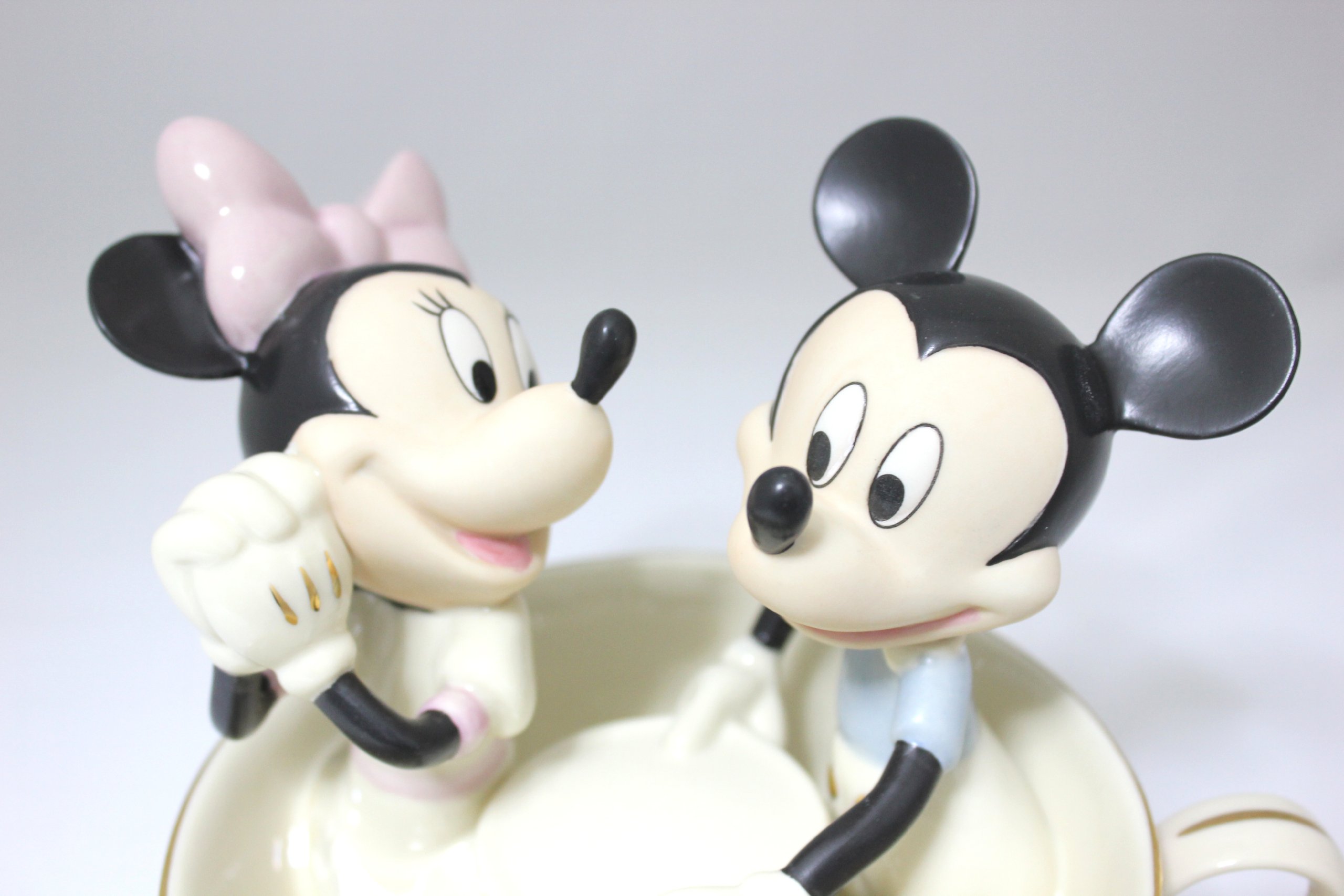 LENOX ミッキー・ミニー ティーカップ置物 Amazon.co.jp: 【Disney】ミッキーズ ティーカップ トアール 置物
