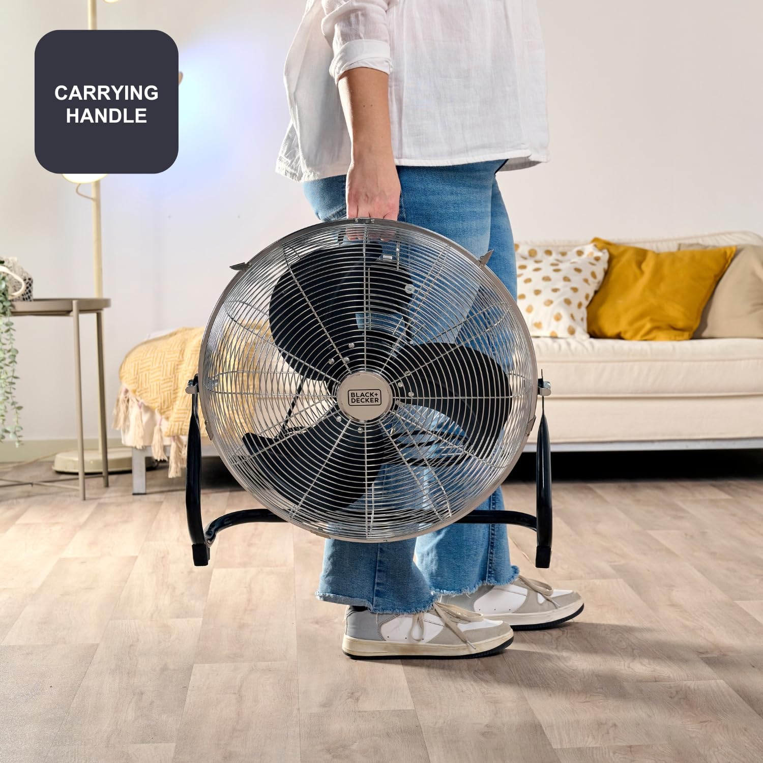 BLACK+DECKER - Ventilatore da Pavimento 120W | 3 Velocità | Diametro 45cm | 3 Pale in Metallo | Inclinazione Regolabile | Base Antiscivolo | Maniglia di Trasporto | Griglia Rimovibile | Avvolgicavo