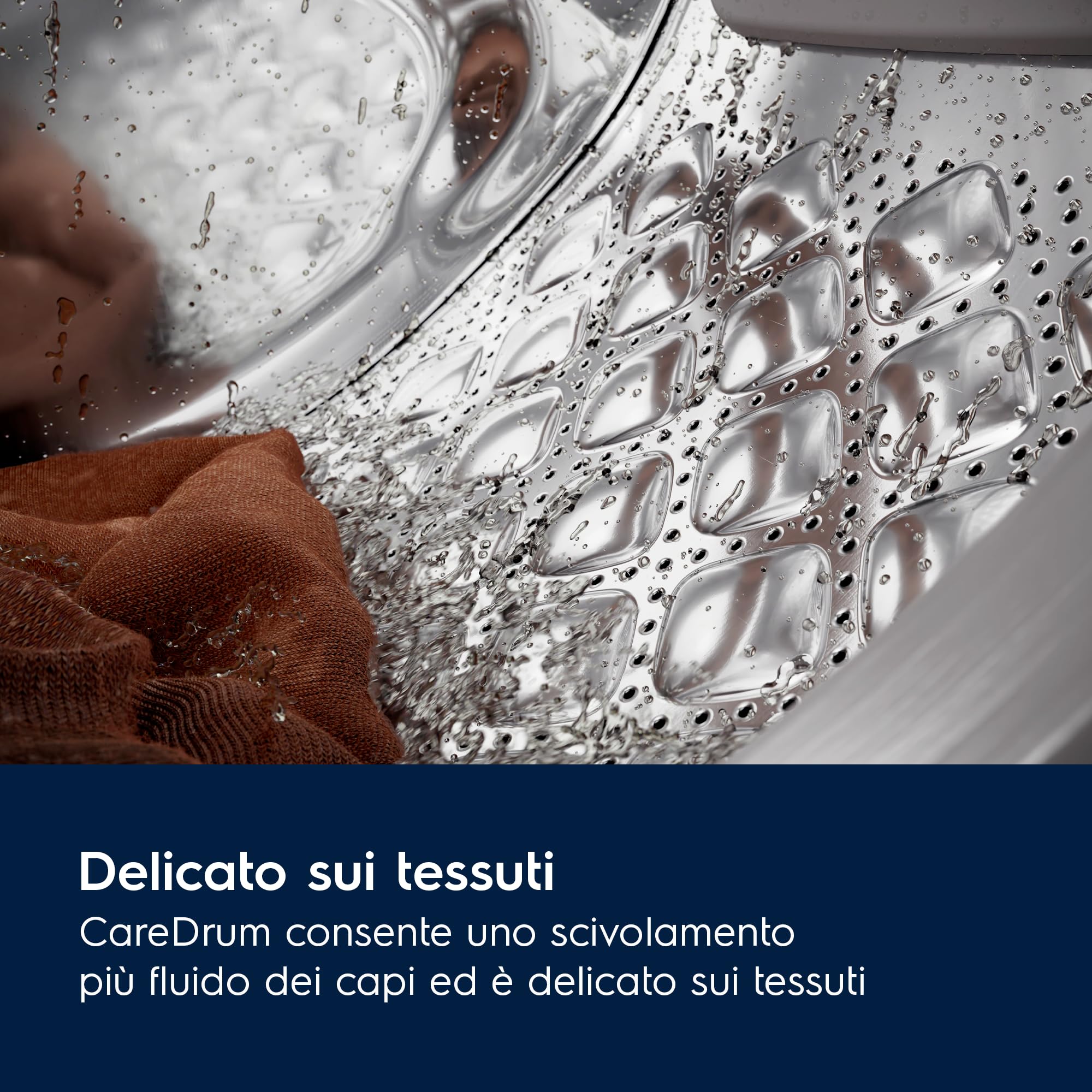 Electrolux Lavatrice Frontale Serie 700 SteamCare EW7F39, 9 kg, Classe A, Programma Vapore Refresh, QuickCare 69 min, Tecnologia SensiCare+, CareDrum, 74 dB, 847x596x572 mm