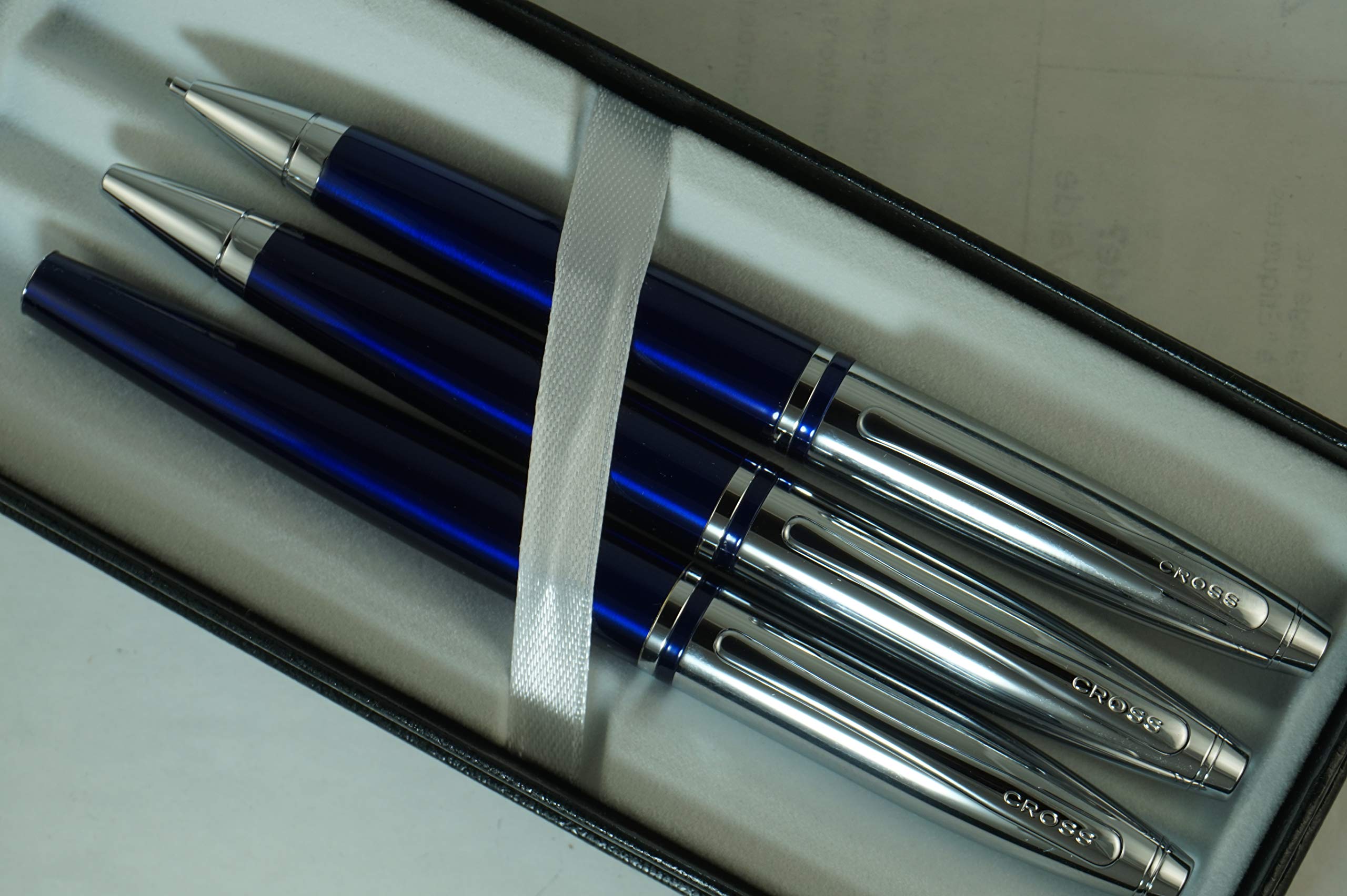 Set di penne a sfera con inchiostro gel nero Calaise Selectip Cross Midnight Blue, lucido per appuntamenti e cross. Una penna a sfera e matita di ottima qualità per chiunque.