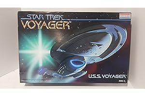 STAR TREK Monogram USS Voyager Spaceship Model Kit