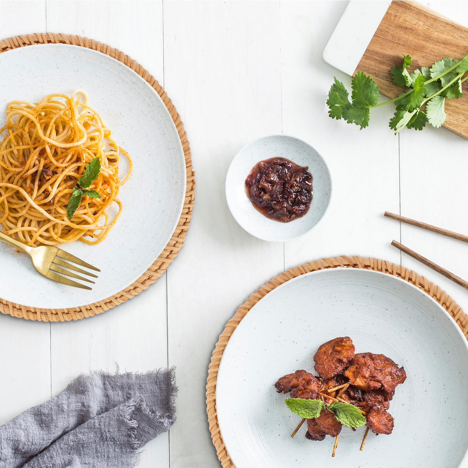 Tovaglietta Intrecciata in Rattan Marrone, Protezione Termica | 1 Pezzo, Peso Leggero, Resistenza ai Graffi, Uso su Tavolo da Pranzo e Tè