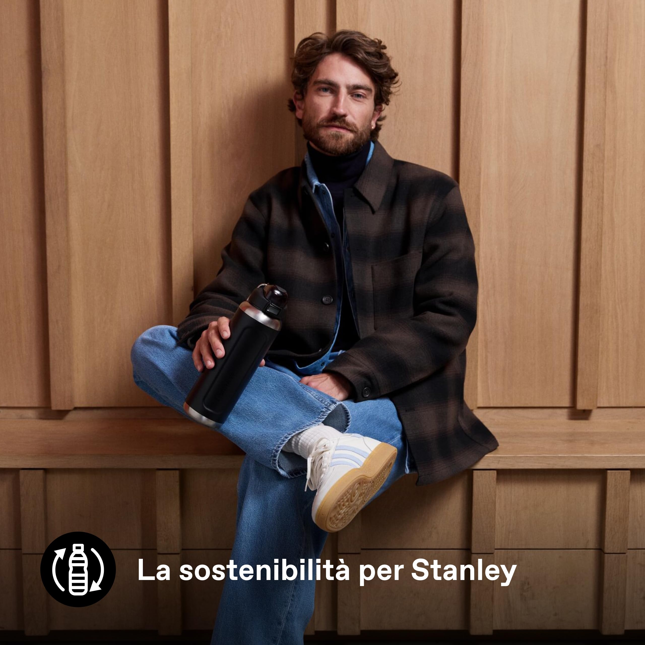 STANLEY 1913 Wellspring Bottle 0.7L - Black 2.0 | 12 Ore Di Freddo - 40 Ore Di Ghiacciata - Senza BPA - Acciaio Inossidabile Riciclato - A Prova Di Perdite
