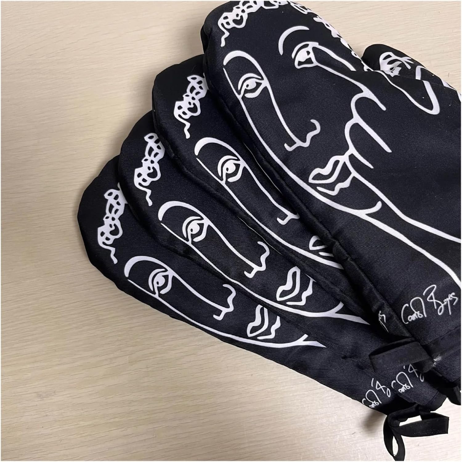 Oven Mitts and Insulation Pad Set, Compatible with Carrol Boyes, Anti Scalding Heat Resistant Baking Glove(Glove and pad)