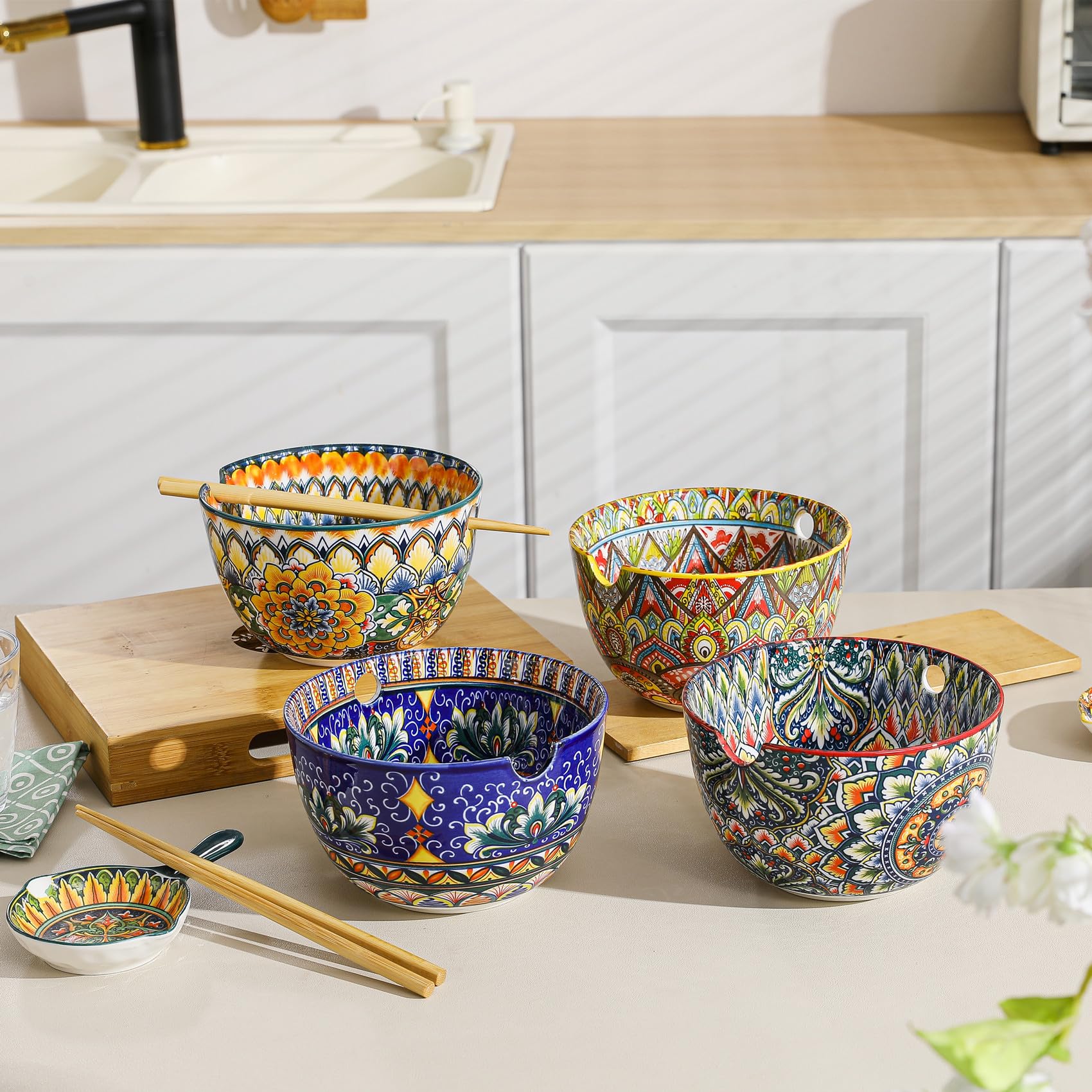 Ramen Schüssel, Set Ramen Suppenschalen inklusive Essstäbchen, 4er Bowl Keramik Set für Suppe, Ramen und Udon - 850ml