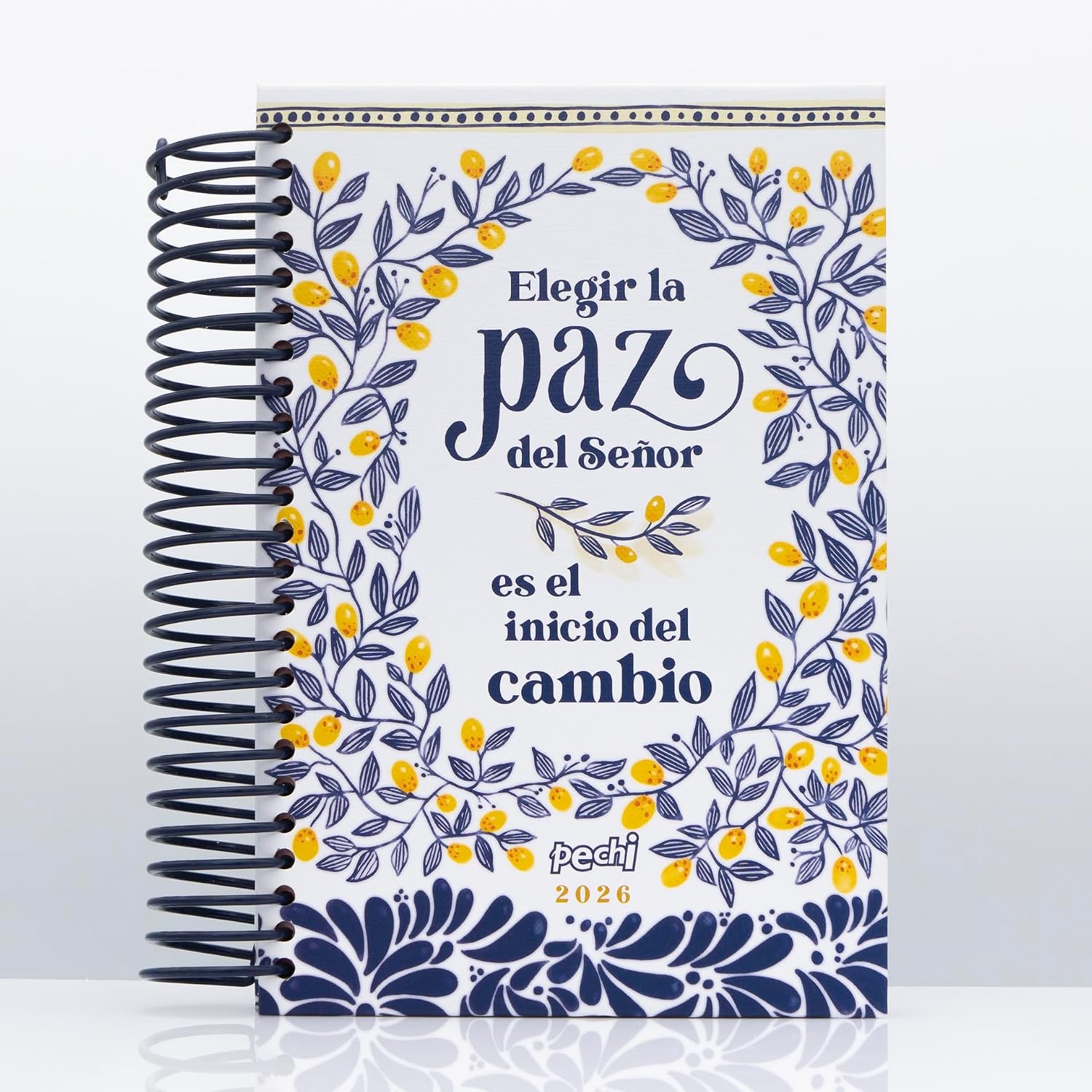 Pechi Agenda 2026. Paz del Señor. (Inspirational Christian Planner in Spanish). Tapa dura. Encuadernado espiral plástico. Devocionales, frases y versículos entre otras herramientas. Enero-Diciembre. 1 página por día.