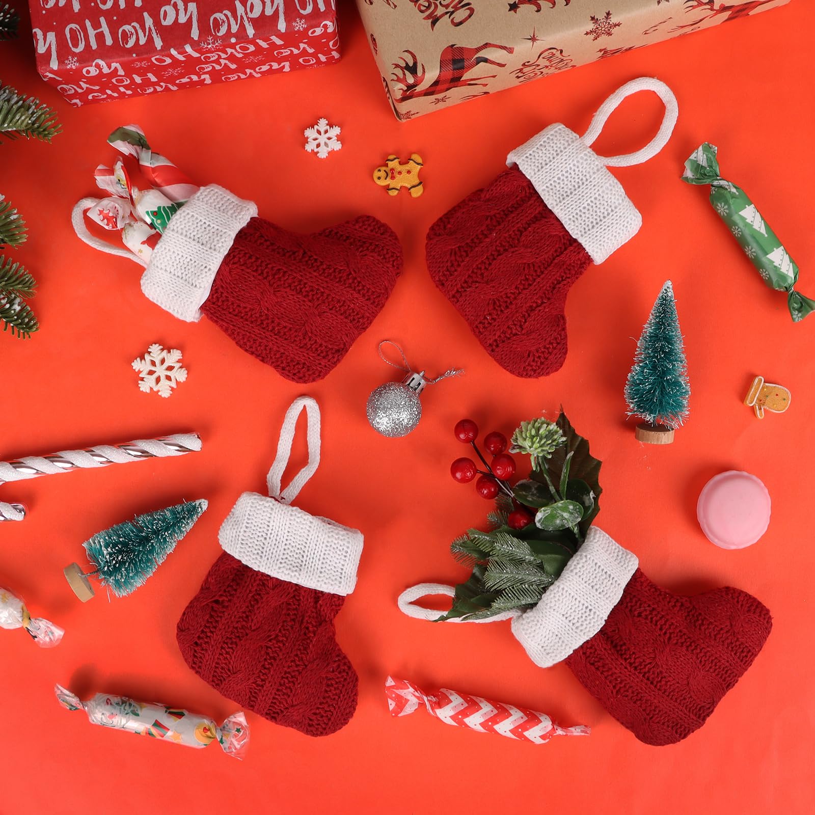 CCINEE Mini-Weihnachtsstrümpfe, rot, gestrickt, Weihnachtsstrümpfe, kleine Strick-Hängestrümpfe, Dekoration für Ferienhaus, Wand, Kamin, Weihnachtsbaumdekoration, 12 Stück