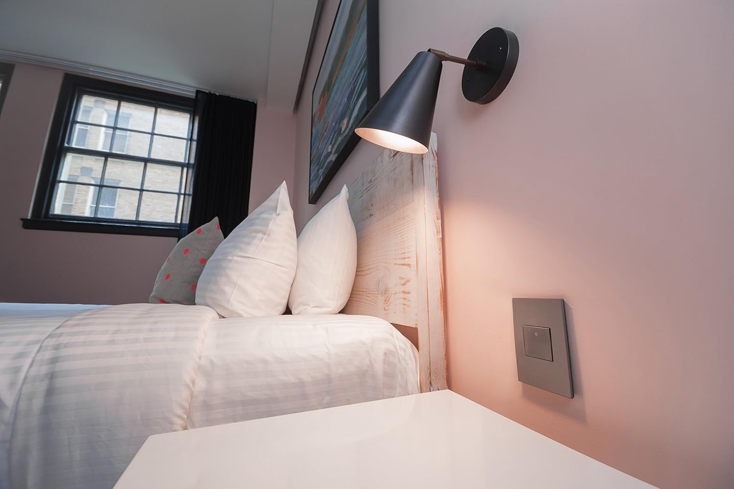 Legrand adorne 15Amp 1-Gang Pop-Out Outlet in Magnesium with Matching Wall Plate, ARPTR151GM2WP