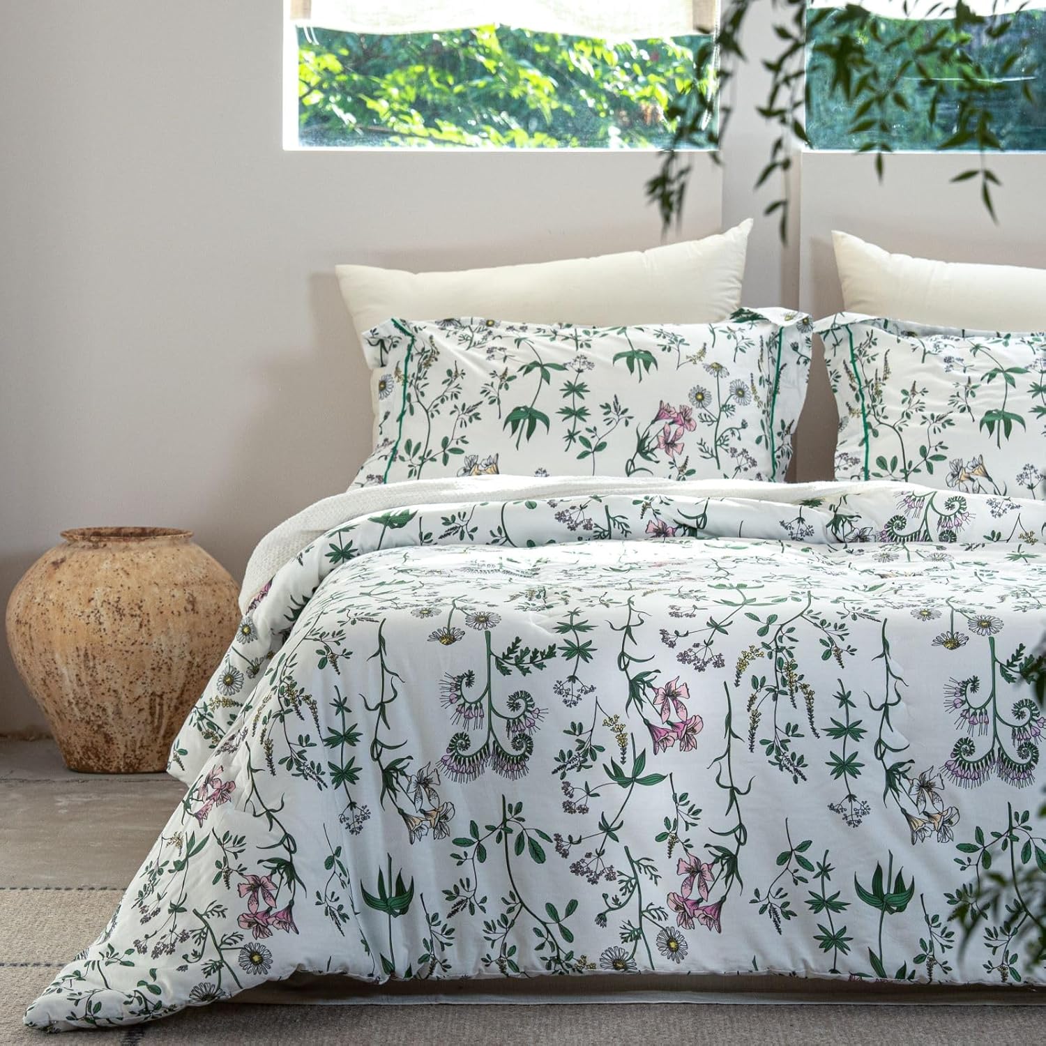 Queen Comforter Set – White Green Botanical Floral Cotton Shell Bedding, Soft & Breathable, All-Season Down-Alternative Fill, Includes 1 Comforter & 2 Pillow Shams