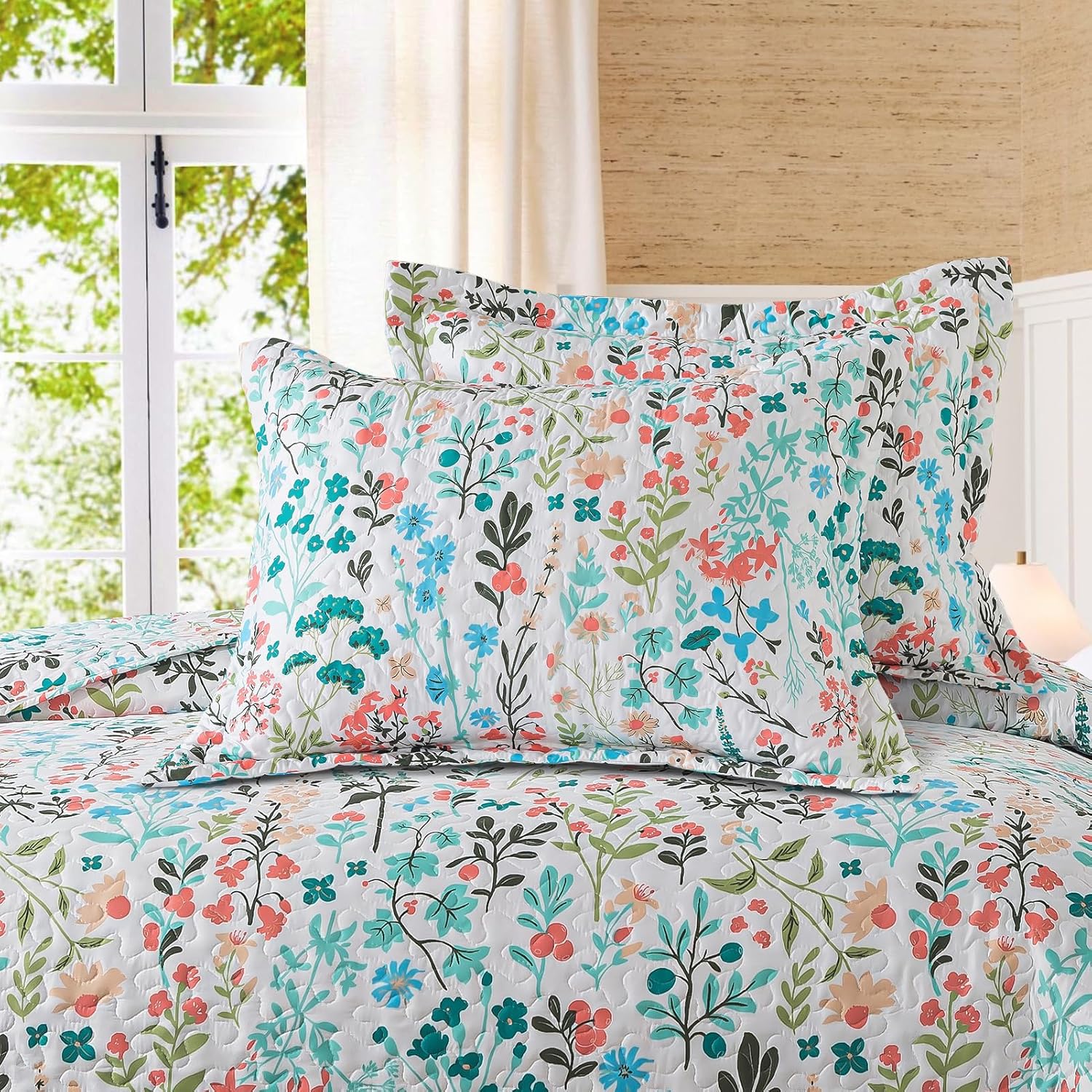 BEDIFANY King Size Quilt Bedding Set - Cotton Filling Lightweight Reversible Bedspread with Botanical Floral Pattern, Farmhouse Bed Coverlet for All Seasons, 3-Piece Set (98x106 Inches) - Image 5