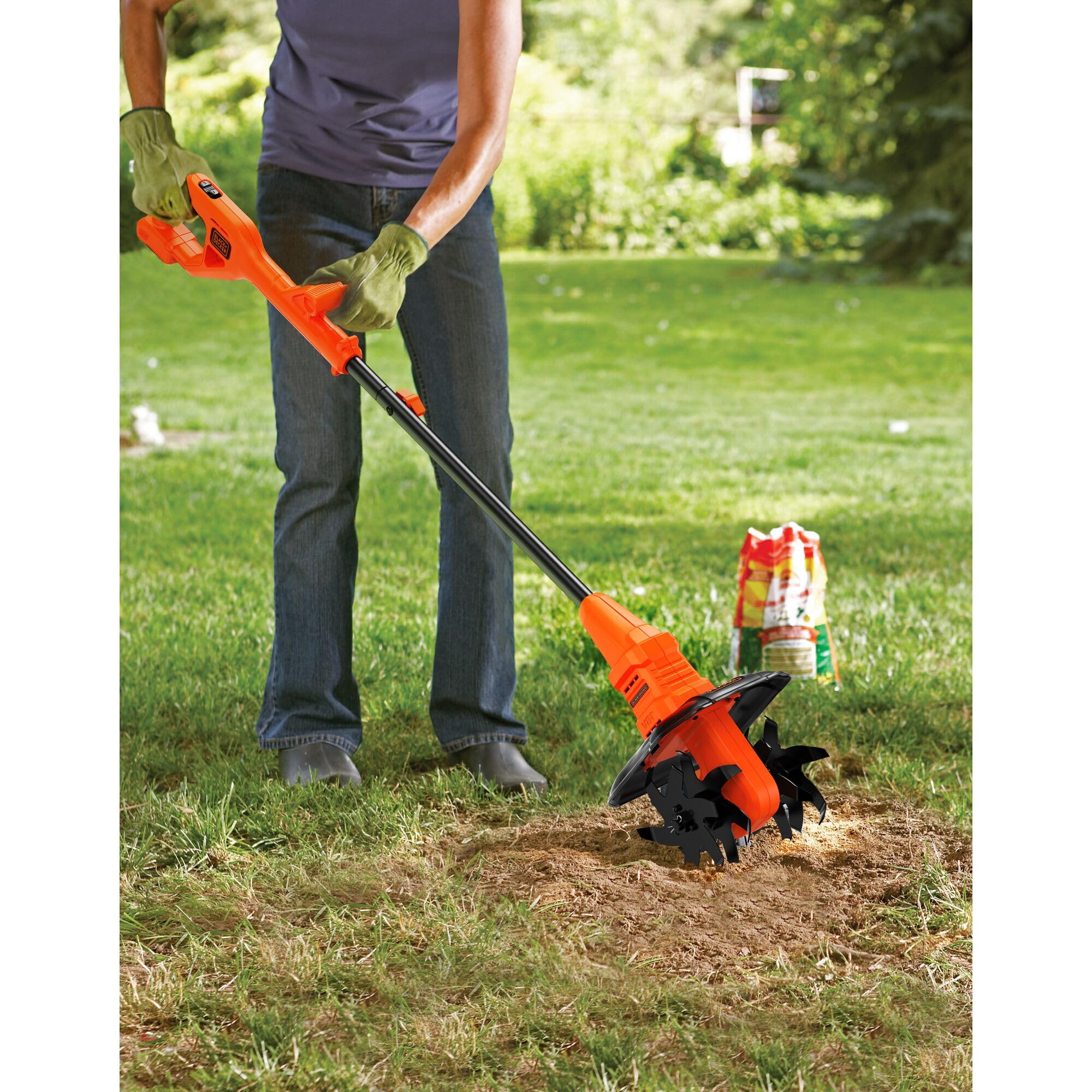 BLACK+DECKER BETL18B-XJ Cultivador 18V, Velocidad Ajustable, 4 Hojas de Acero de 16 cm, Ligera y Maniobrable, Compatible con batería PowerConnect, No Incluye Batería ni Cargador
