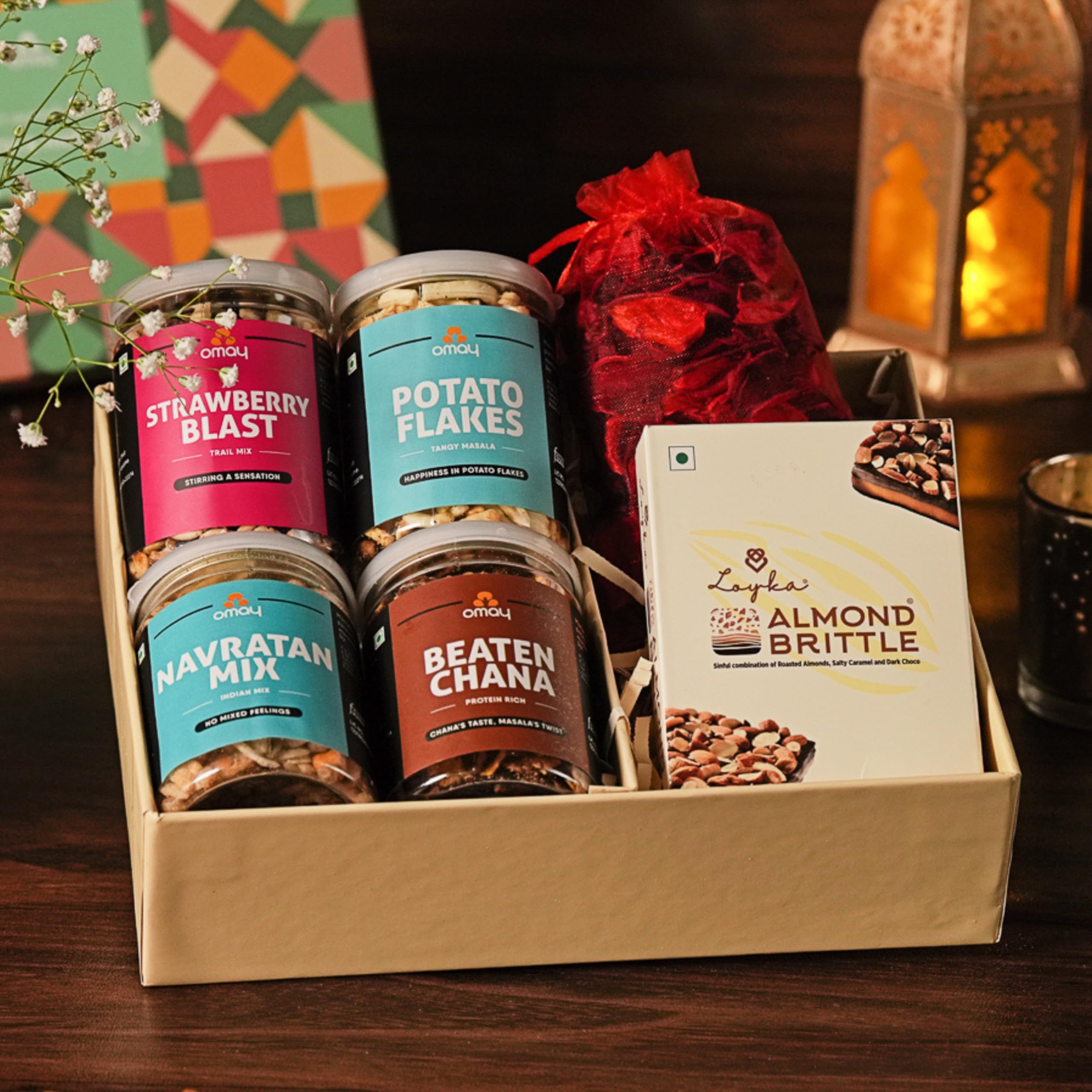Omay Foods Wonderful Delights Gift Box I Healthy Gift Hamper | Snacks,Chocolate,Tea | Corporate Gifts | Personal Gift Box | Dry-Fruits,Healthy Roasted Snacks | Premium Gift Hamper | Unique Gifts For