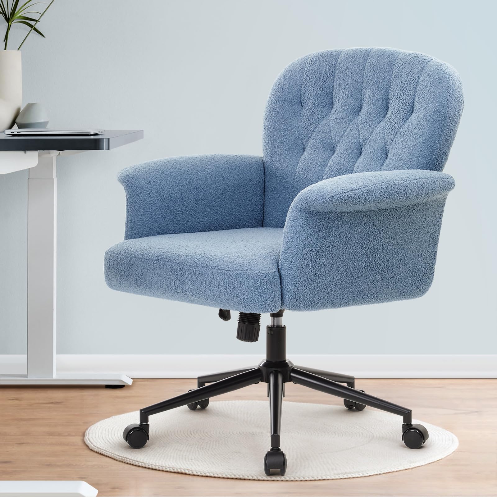 IWMH Schreibtischstuhl, Teddyfell Drehstuhl mit Rollen und Armlehnen, Moderner Höhenverstellbar Homeoffice Stuhl mit Breiter Sitzfläche, Schminkstuhl für Schlafzimmer,Wohnzimmer