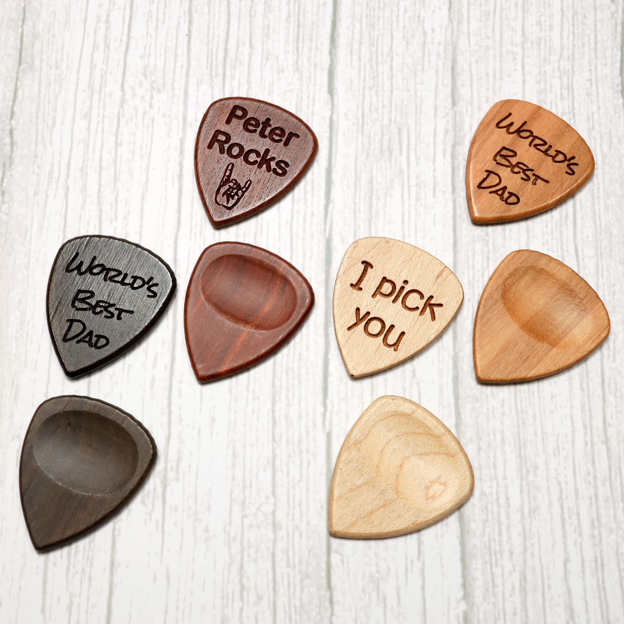 Médiator pour guitare en bois personnalisé + coffret cadeau | Concevez un présent unique | Gravure laser (Olivier)