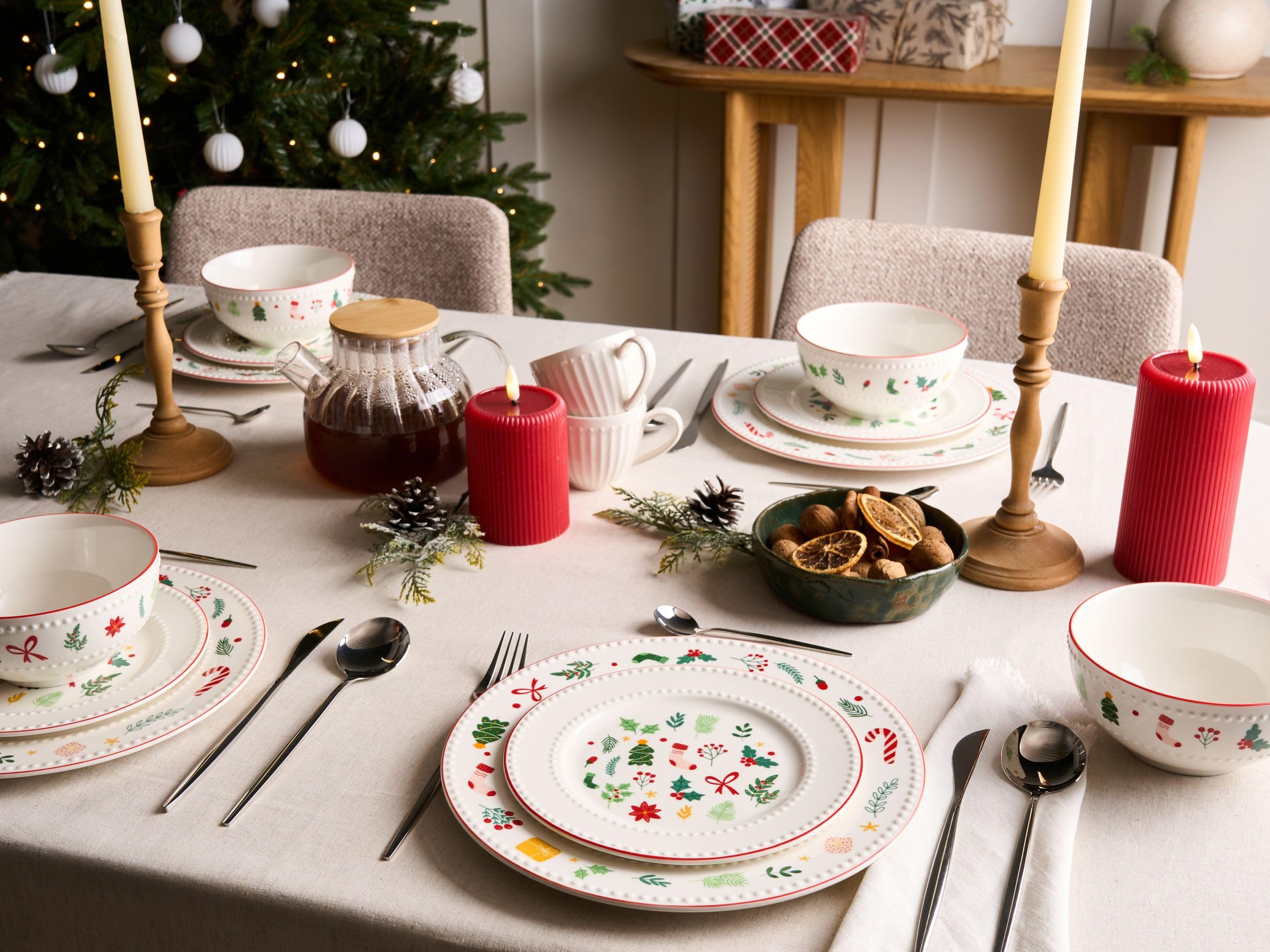 Zestaw naczyń z porcelany 12-częściowy ręcznie robiony reaktywne szkliwo dla 4 osób choinka biały Saffron