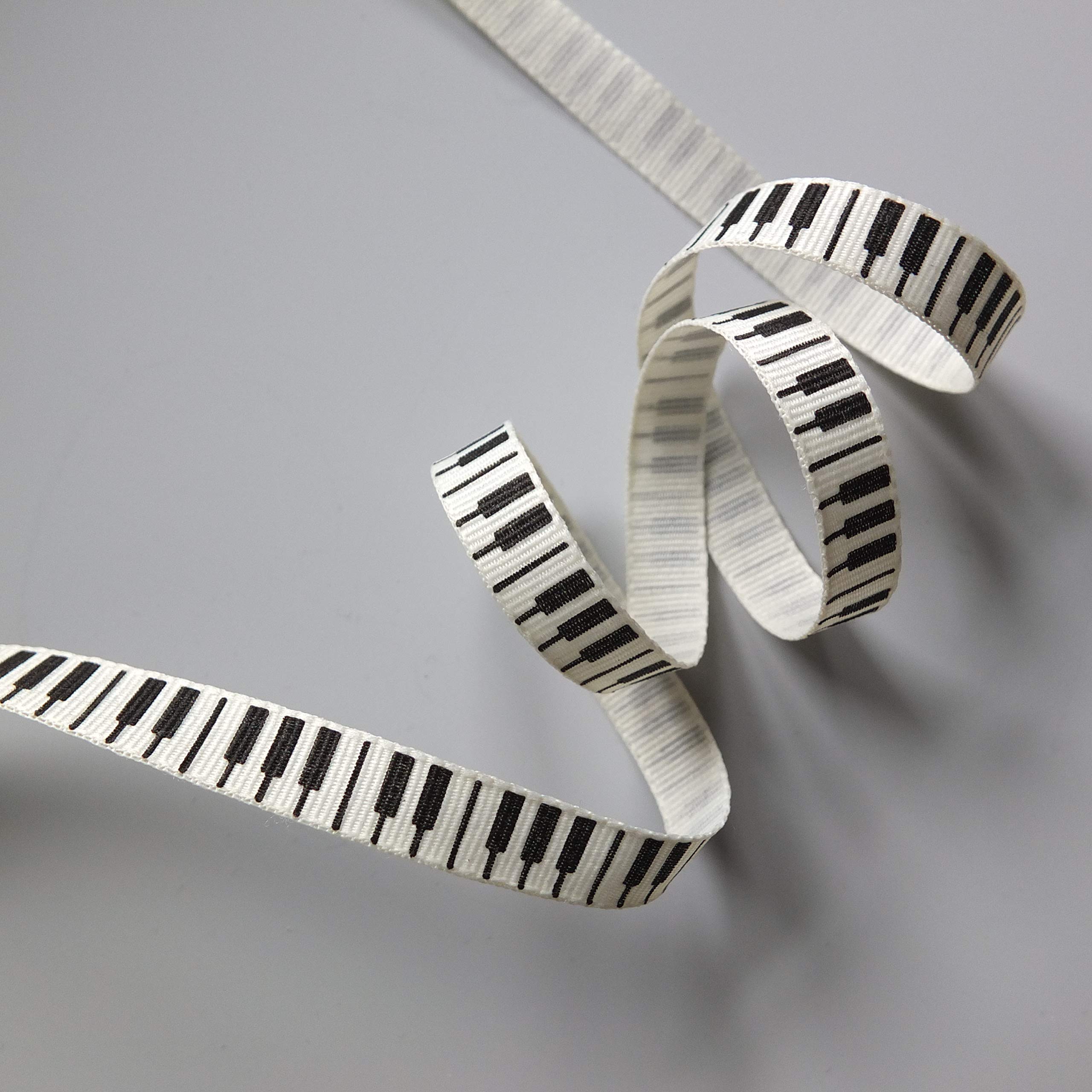 On Trend Fabrics Cream 2 Metres Of Piano Key Music Theme Grosgrain Ribbon - 10Mm