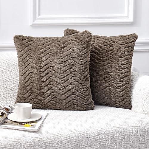 Juego de 2 fundas de almohada decorativas de piel de conejo bohemia, suave, cuadradas, sintéticas, para sofá, sala de estar, color caqui, 18 x 18