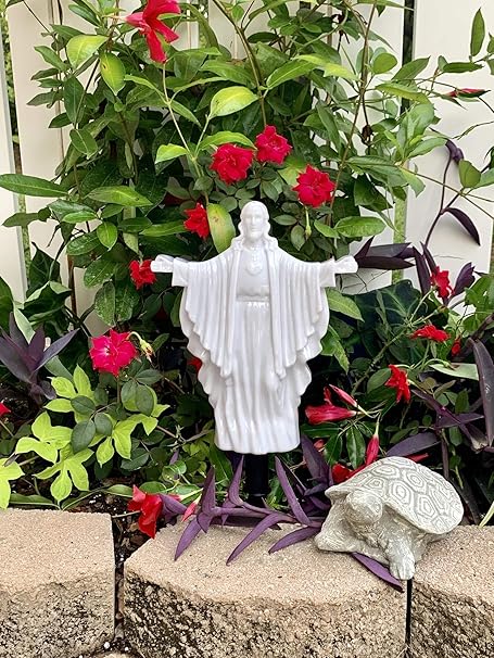 Eternal Light Solar Powered Jesus Automatically Lights Up At Night Cemetery And Grave Memorial Amazon Co Uk Lighting