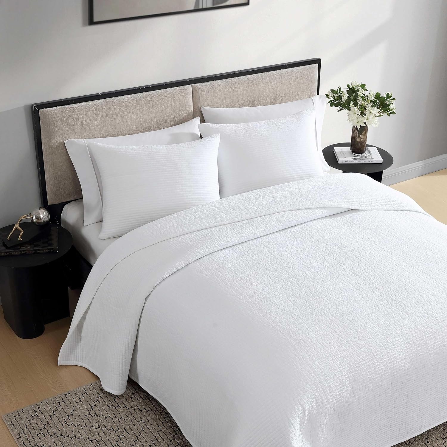 Vera Wang - Quilt Set, Super Soft Bedding Set with Matching Shams, Back Closure for Easy Removal, Modern Room Essentials (Cotton Voile Solid White, Queen)