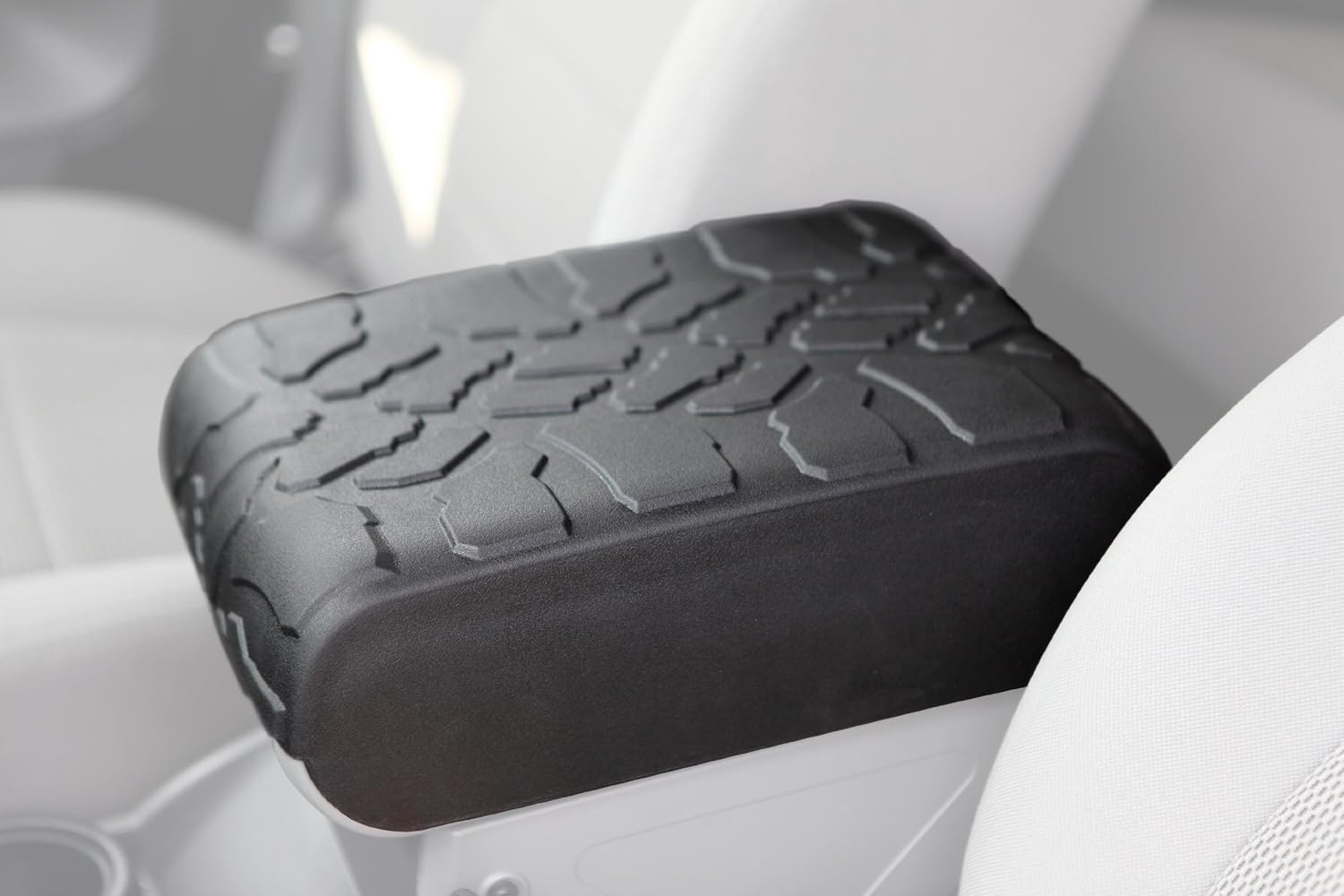 Boomerang® Tire Tread Armpad™ for Jeep Wrangler JK (2007-2010) – Center Console Armrest Cover