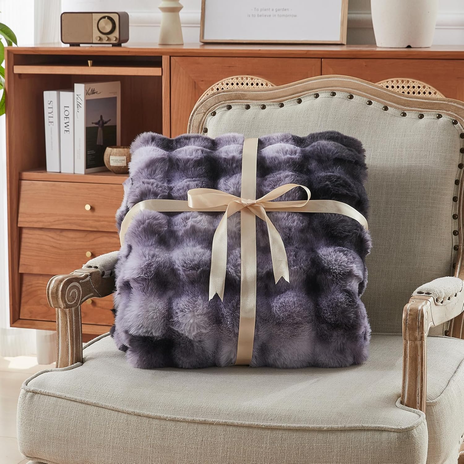 Faux Fur Throw Blanket for Couch, 1000 GSM Cozy Fuzzy Fluffy Soft Plush Thick Bubble Sherpa Blanket for Sofa Bedroom Living Room, Mothers Day Birthday Gifts for Women Home Decor - Image 7