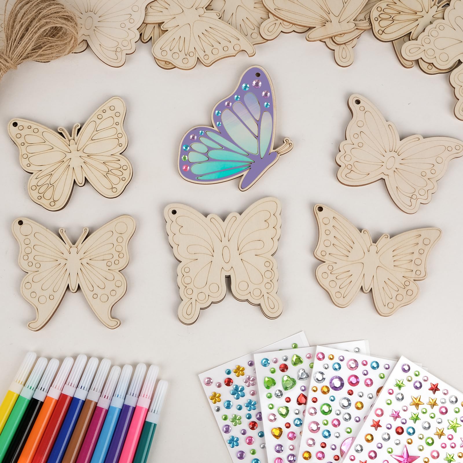 ARTREE Juego de manualidades para niños, mariposas de Pascua para pintar, 24 colgantes de madera, juego creativo para niños, decoración de Pascua, manualidades de primavera e idea de manualidades para — view 4