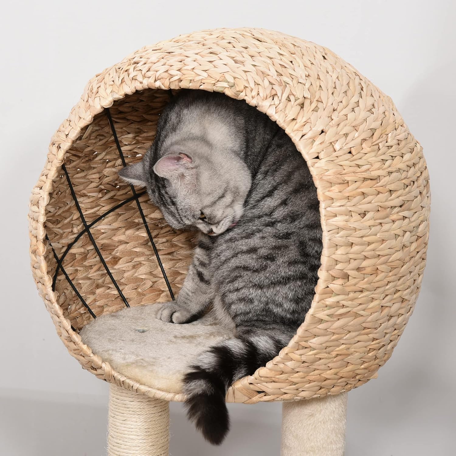 Pawhut Tree Scratcher for Cats Climbing Tower with Platforms House Ball and Rope Sisal Post 48 x 40 x 100 cm Beige