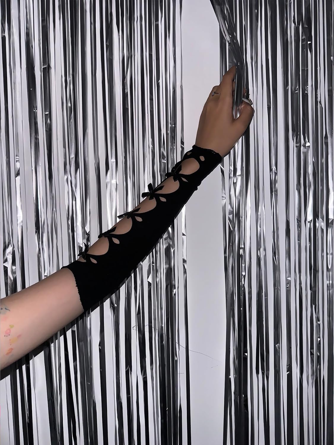 Women's Gothic Gloves Sexy Black Mesh Bowknot Fingerless Arm Warmers Long Strapping Costume Gloves for Wedding Party