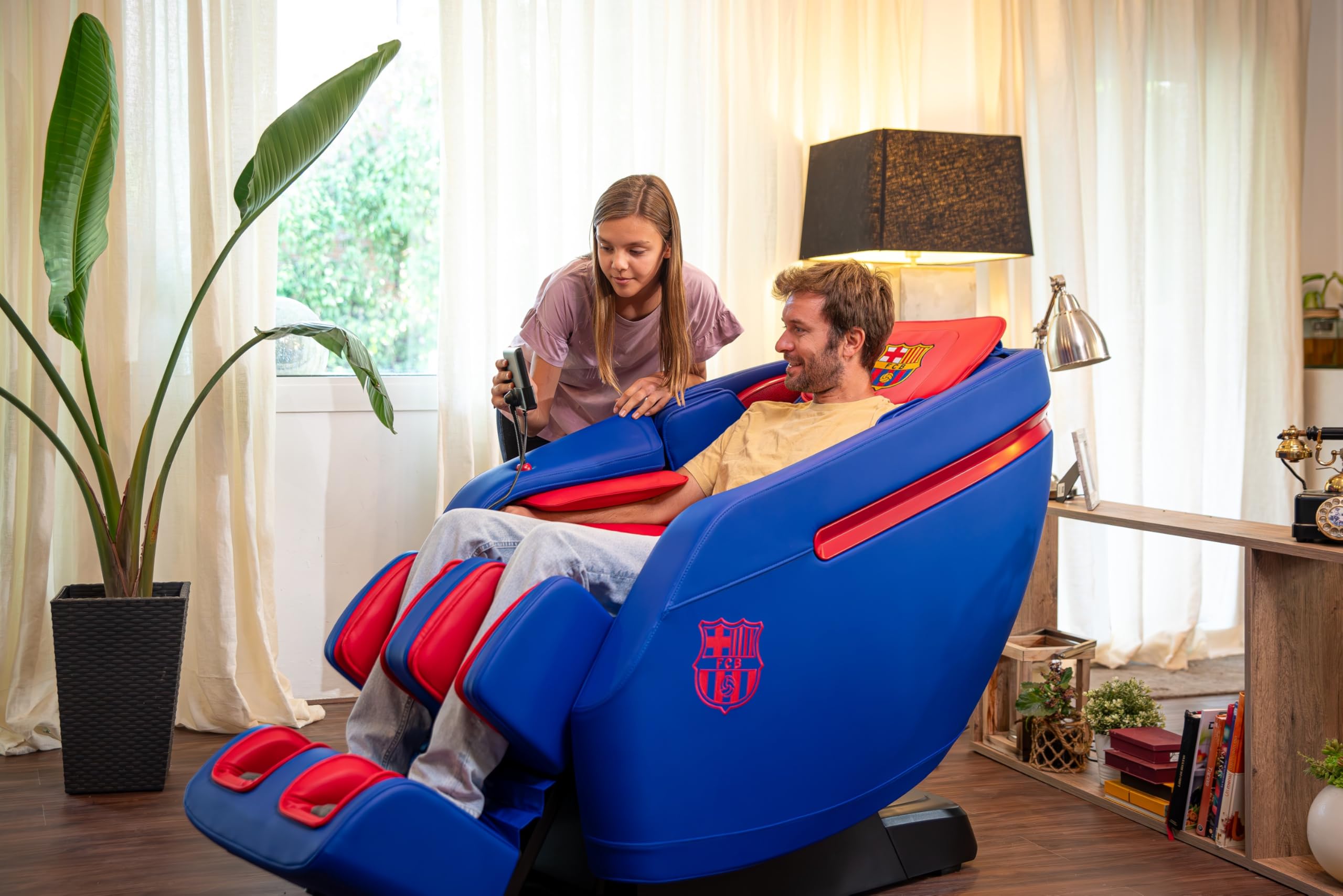 FC BARCELONA® | INSPIRE 3D Sillón Masaje 3D Oficial del FC Barcelona | Masaje 3D Inteligente I Pantalla LCD a color I Gravedad Cero I Termoterapia | Reflexología plantar | Bluetooth y bloqueo infantil