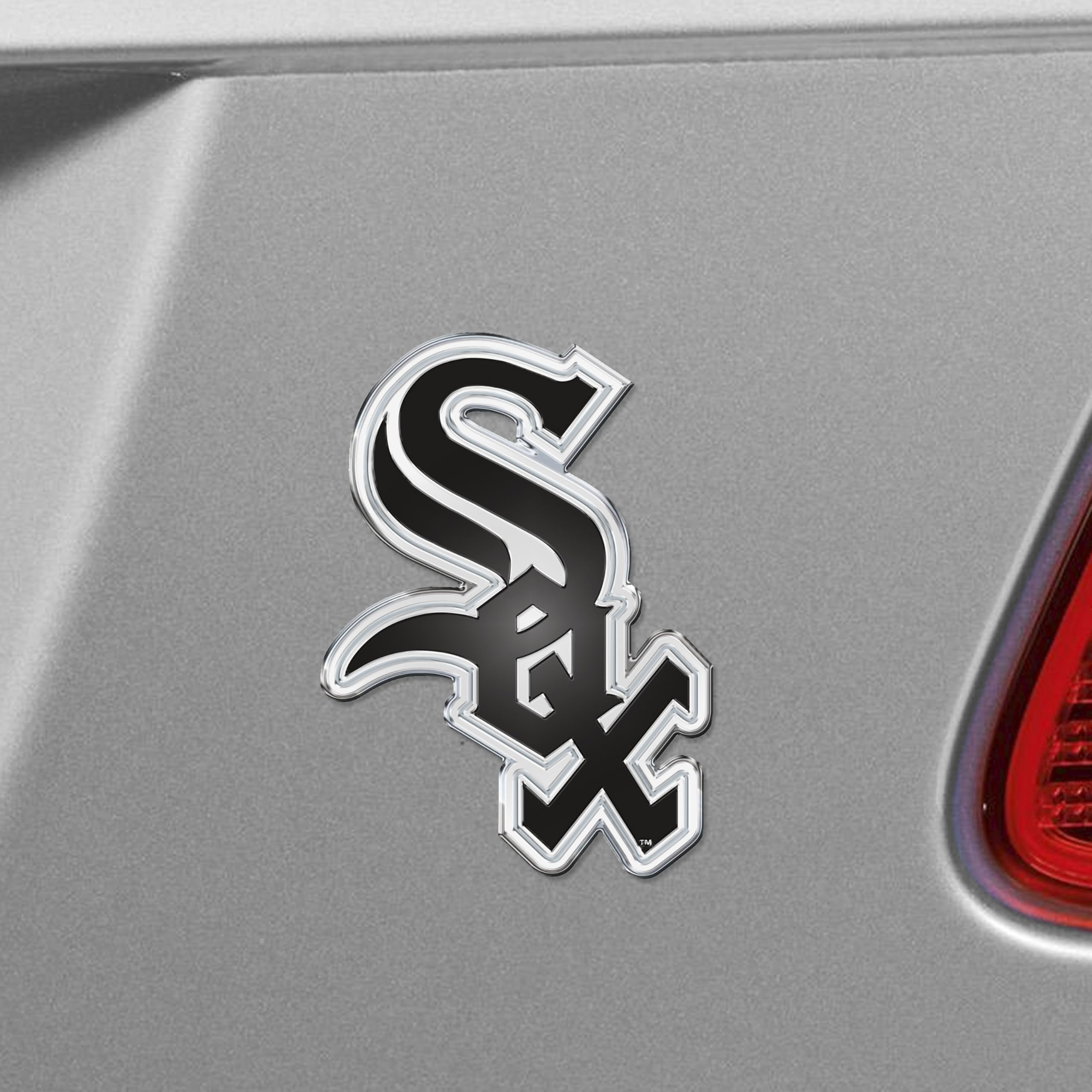 Amazon | MLB Chicago White Sox Die-Cut Colour Auto Emblem