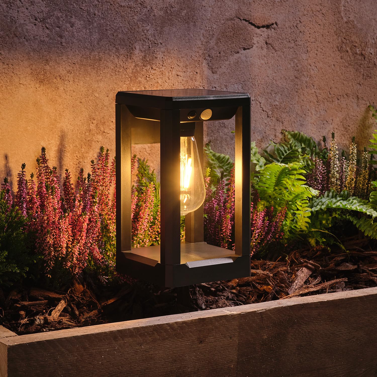 Lights4fun Ashford Solar Wall/Stake Light with Warm White LED, Outdoor Garden Solar Light for Pathways, Patios & Driveway Lighting