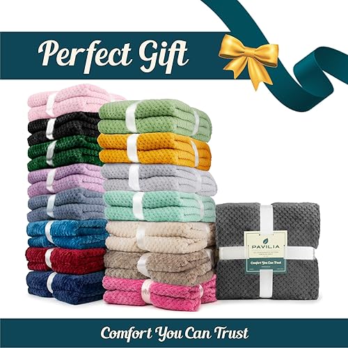 Miniatura 8 de PAVILIA Manta de franela para sofá  Cobija suave con textura de wafle  microfibra cálida y acogedora  Ligera, para todas las estaciones