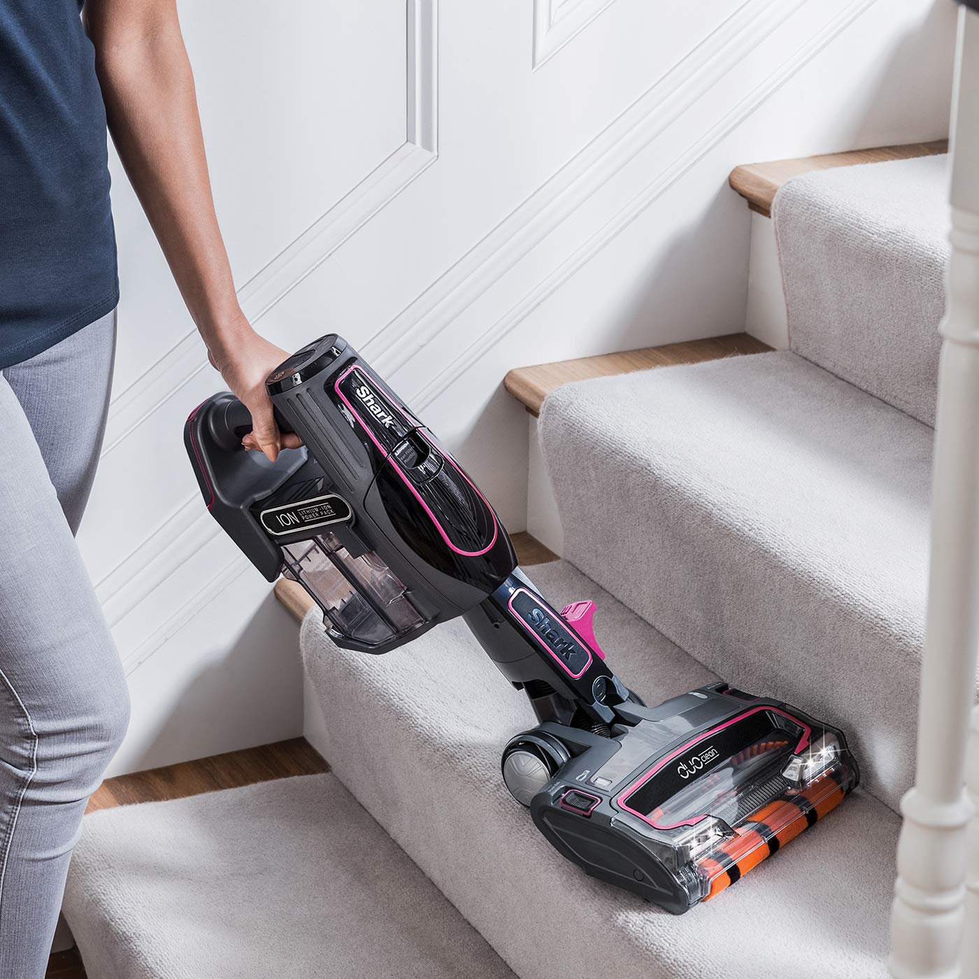 Shark Cordless Stick Vacuum Cleaner 