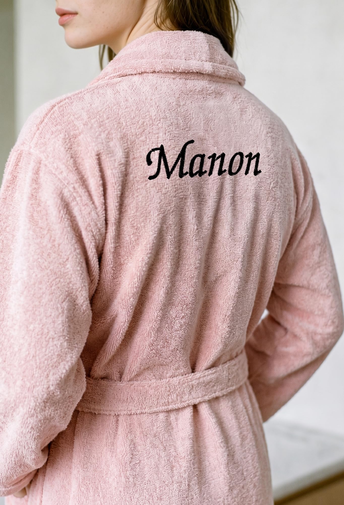 KDO MAGIC Peignoir de bain femme personnalisé - Brodé avec un prénom - Matière éponge - Plusieurs coloris - Cadeau maman noël, anniversaire, fête des mères