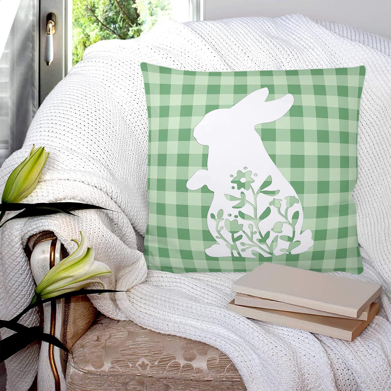 Throw Pillow Covers 18 x 18 Inches Set of 2 Happy Easter White Lovely Bunny Green Buffalo Check Plaid Farmhouse Decorations Cushion Pillow Cover Zippered Square Pillowcase for Sofa Couch Chair