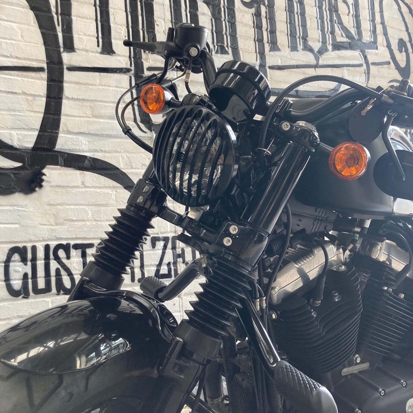 Osłona amortyzatora przedniego widelca do Harley Sportster X48 / XL1200X 2016-2022