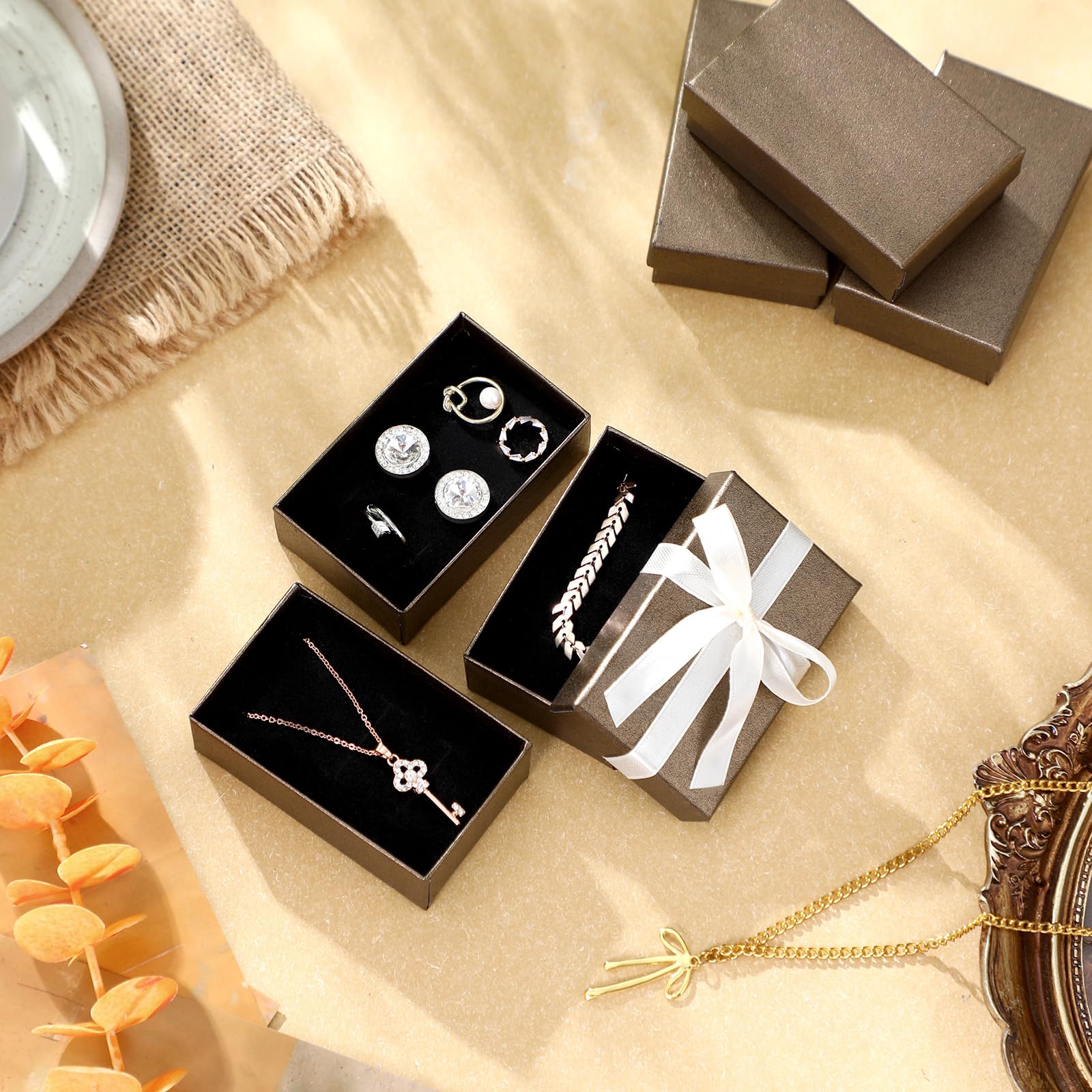 Tenceur Lot de 100 boîtes cadeaux de Noël en papier kraft pour collier, boucles d'oreilles, bracelet (marron, 8,1 x 5,1 x 3 cm)
