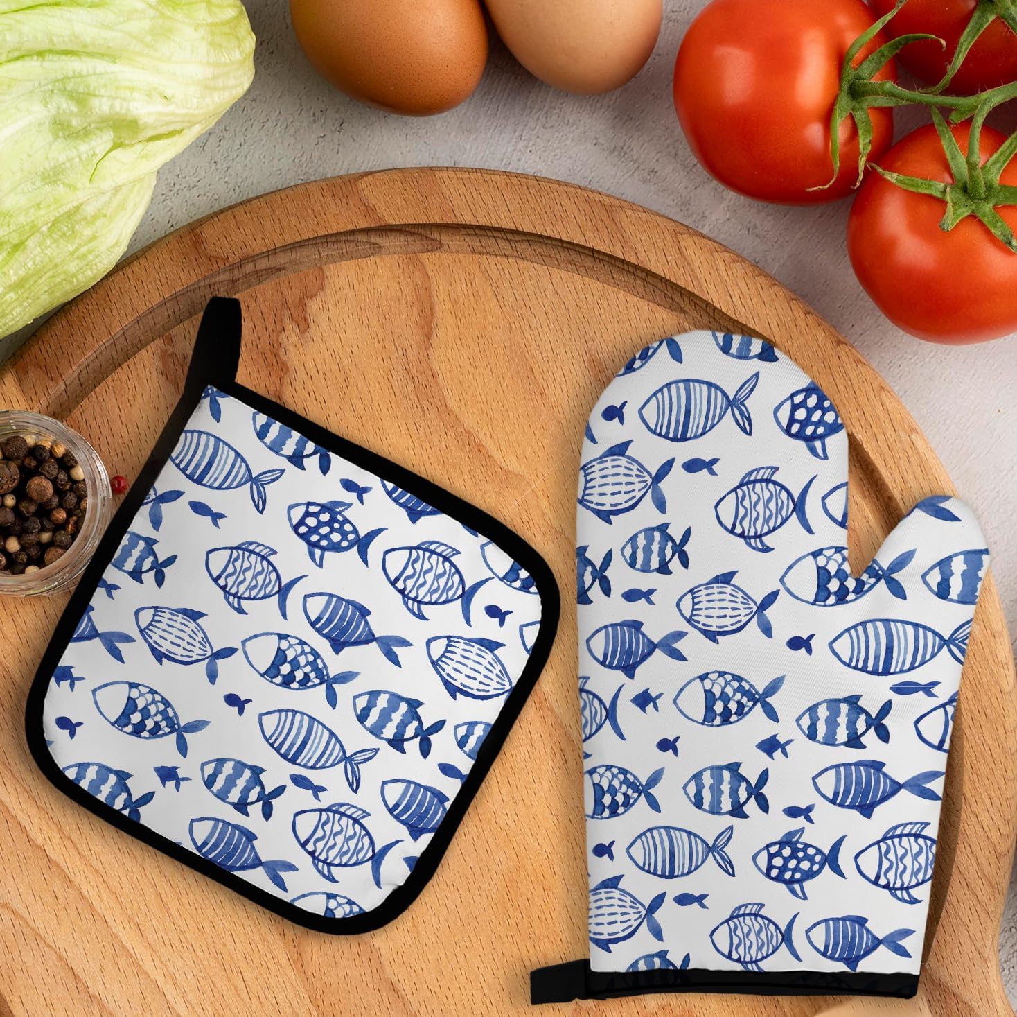 Coastal Beach Blue Fish Oven Mitts and Pot Holders Sets, Fish Gifts Oven Mitts, Blue and White Nautical Ocean Fishing Over Mittens for Kitchen Decor, Beach Over Gloves Gifts