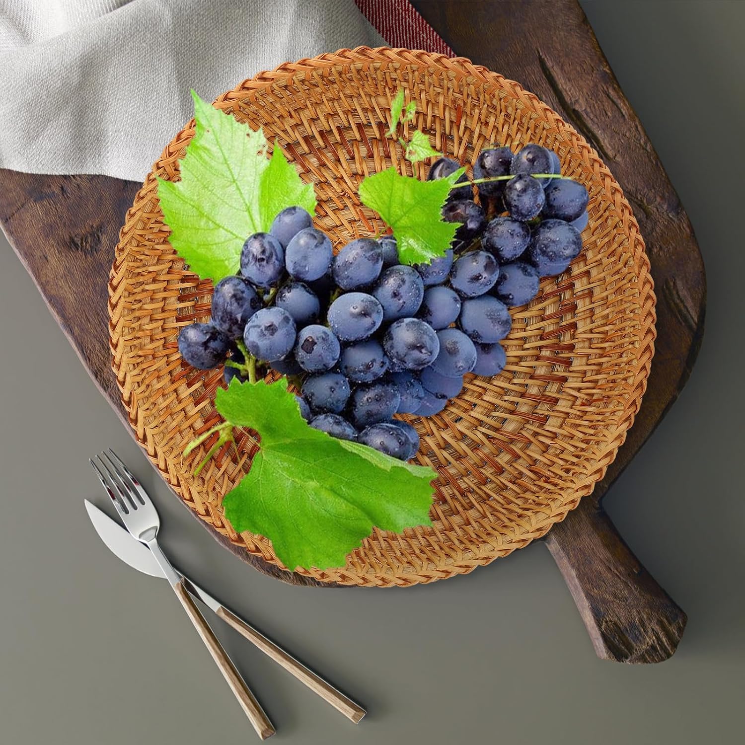 Rattan Woven Bread Basket Large-capacity Desktop Storage Tray round Food Serving Basket for Kitchen and Home Organization