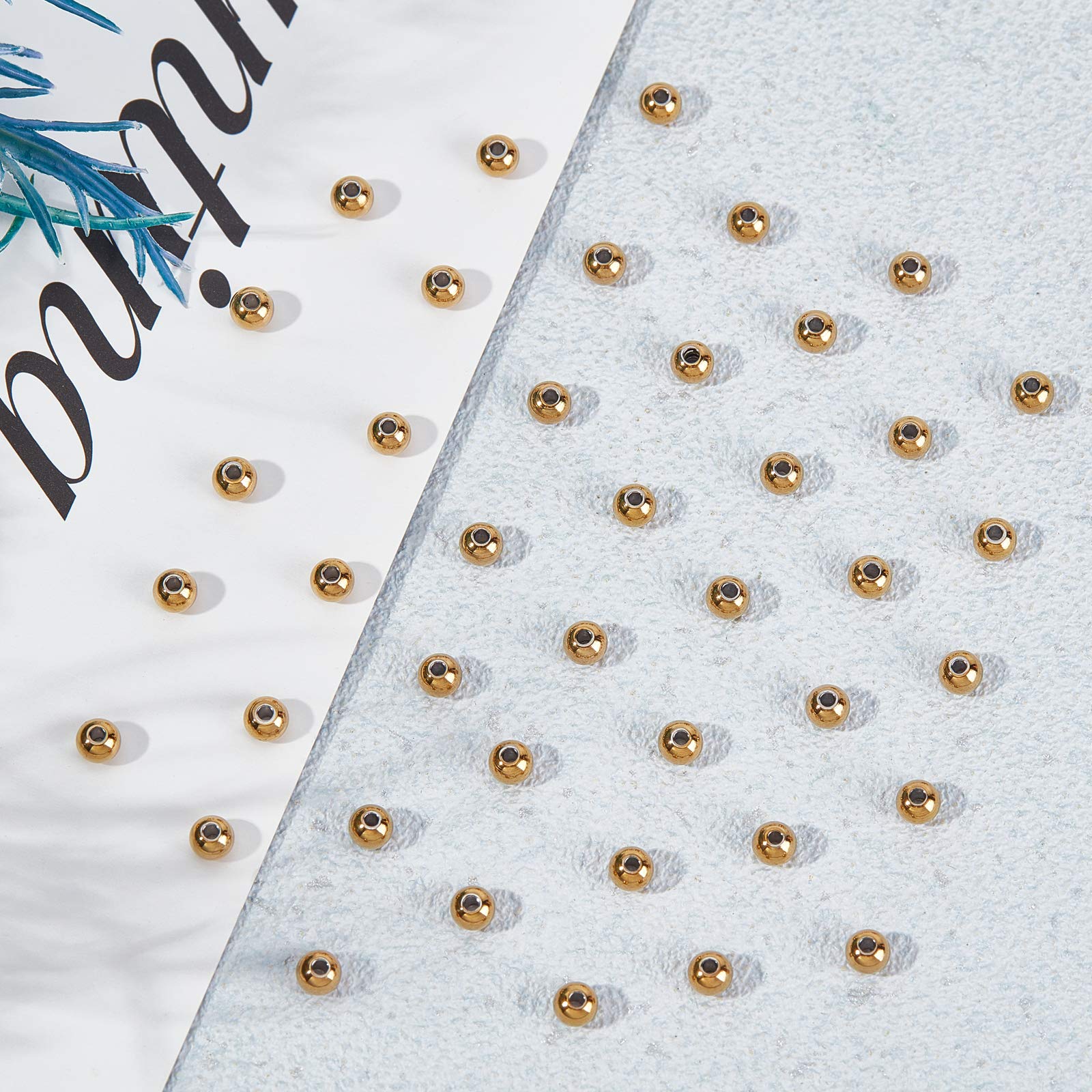 UNICRAFTALE 50 Pièces Perles En Acier Inoxydable Doré - Baril En Métal 4mm Mini Bracelet 2mm Trou D'Espacement Pour La Fabrication De Bijoux