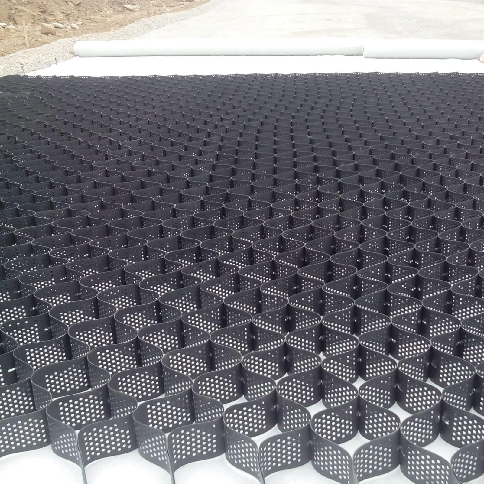 Géogrille de 5 cm pour allées piétonnes et abris de jardin en gravier