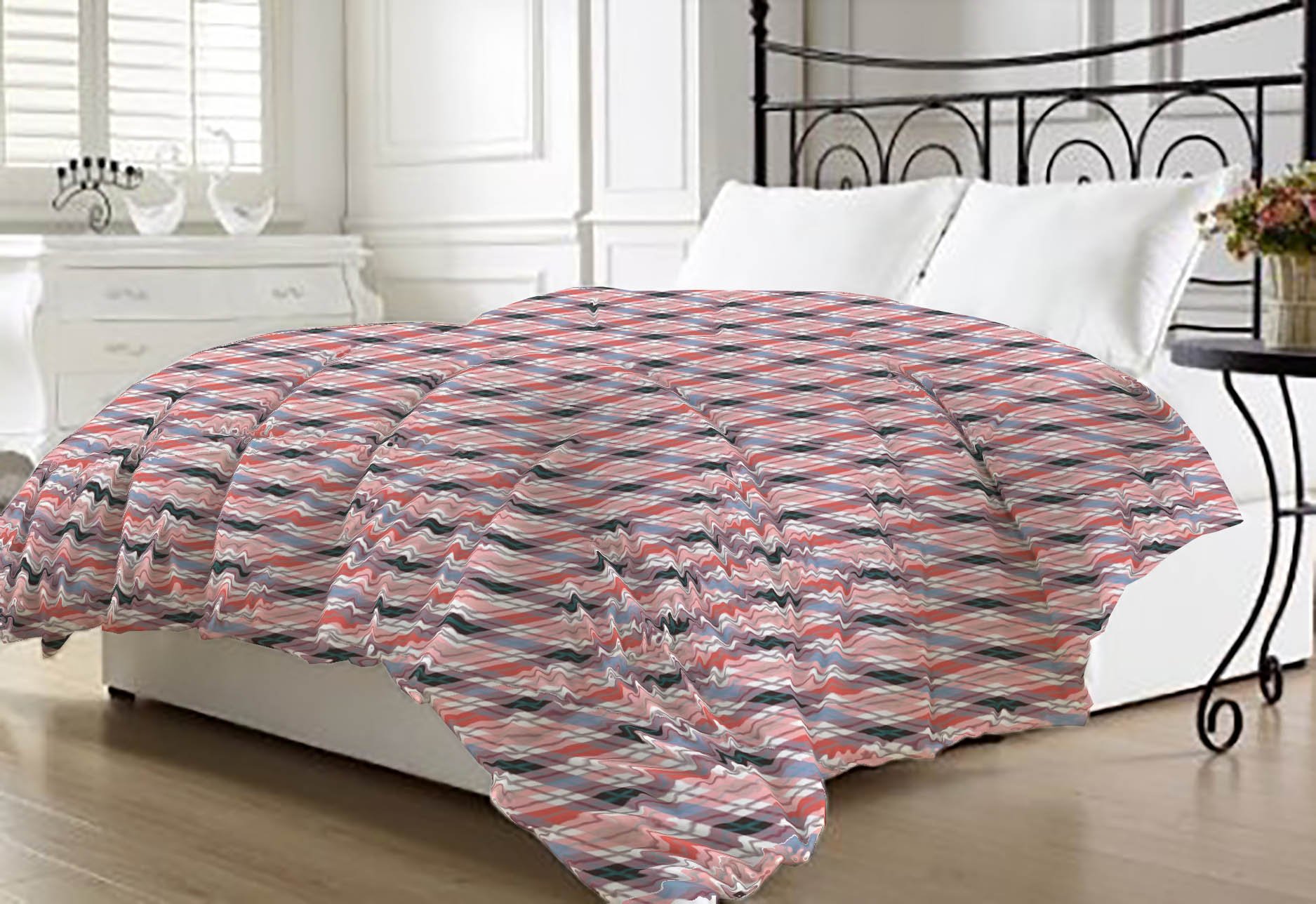 UNIWARE® Solid Microfiber Duvet Cover, Wrinkle Free, (King, Red Grid)