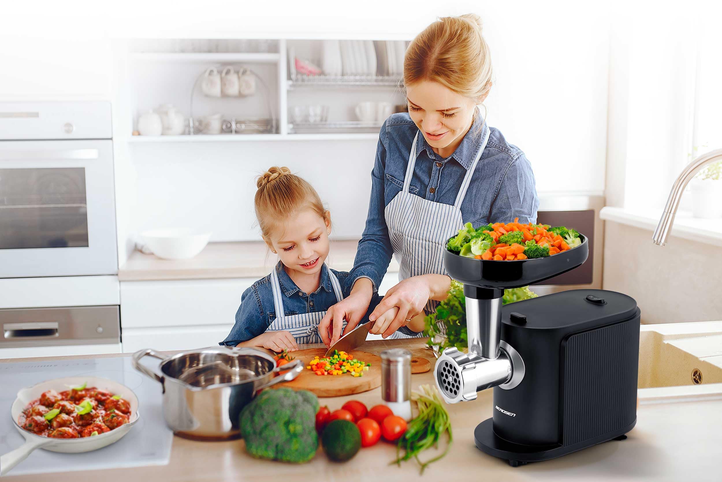 Berdsen - Picadora de carne eléctrica con accesorios para salchichas (300/800 W), color negro