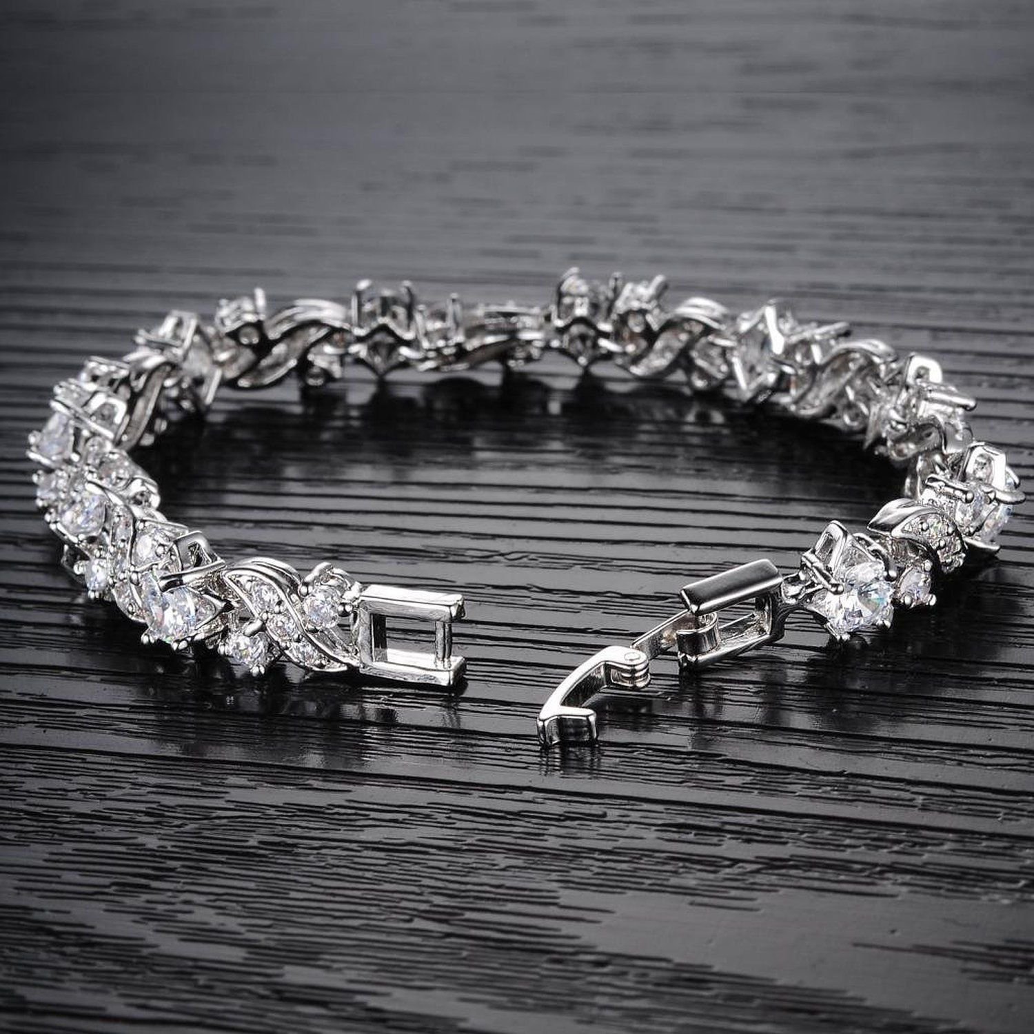 Kim Johanson Damen Schmuckset *Glorious Lady* in Silber I Halskette mit Anhänger aus 925 Sterling Silber I Armband rhodiniert I Mit weißen Kristallen besetzt inkl. Schmuckbeutel