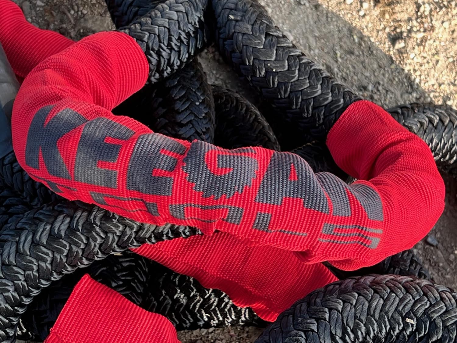 3/4" x 20' Kinetic Recovery Rope 16000lbs Breaking Strength Stretches Up to 30% in Length for Snowmobile, Off Road Rope for Jeep, Truck, Car, ATV, UTV, Tractor, Tow Strap, Recovery Strap