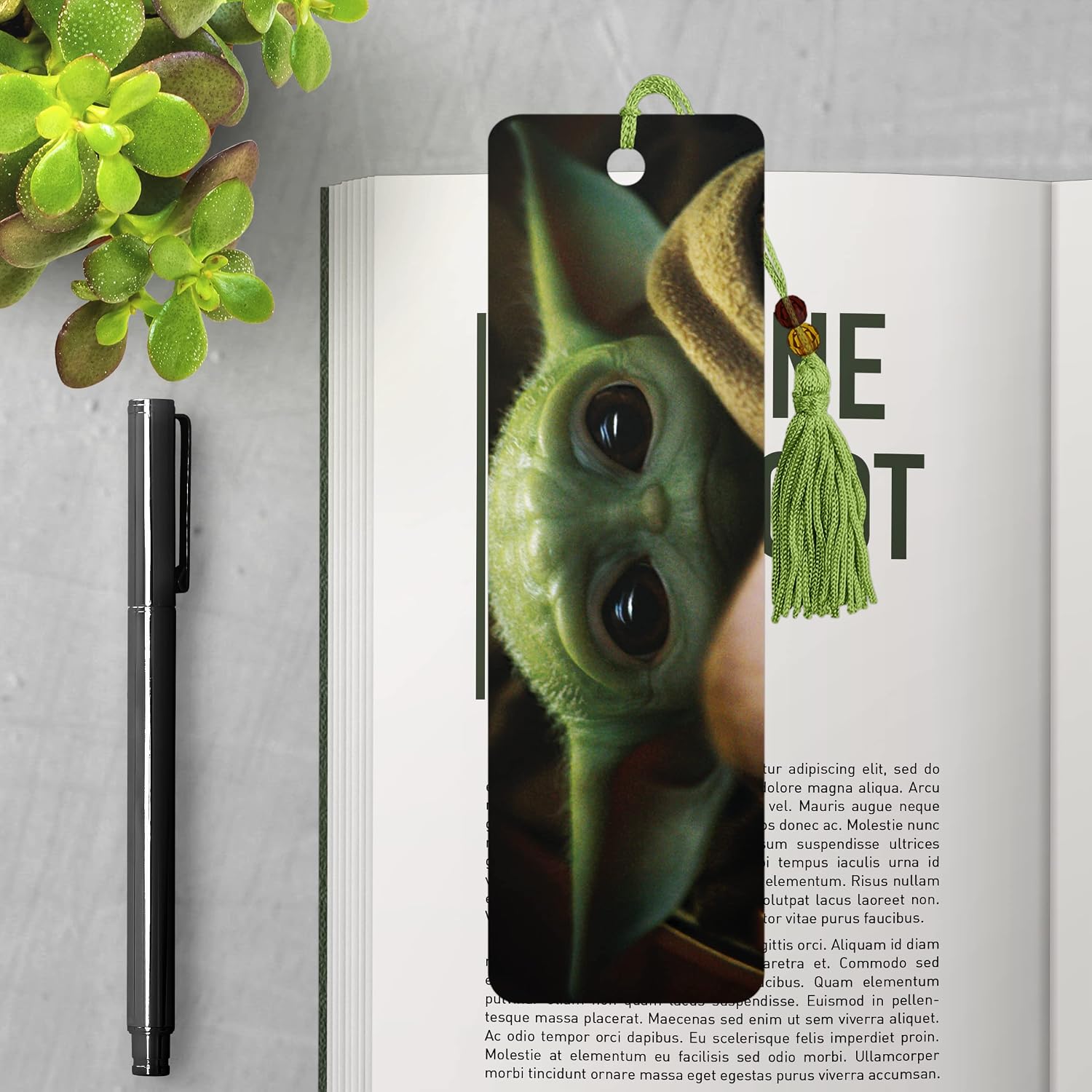 Trends International Multicolor Fabric Bookmark - Star Wars Mandalorian - The Child - Eyes