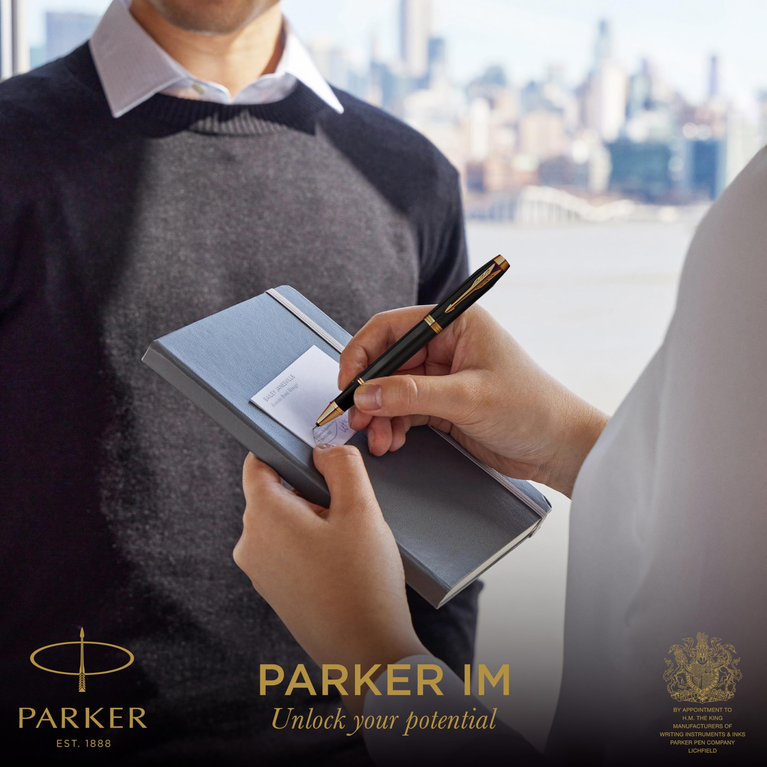 Parker IM Stylo Roller | Laque Grise avec Finitions Or | Pointe Fine en Acier Inoxydable | Recharge d'Encre Noire | Coffret Cadeau | Cadeaux de Fin d'Études Parfaits
