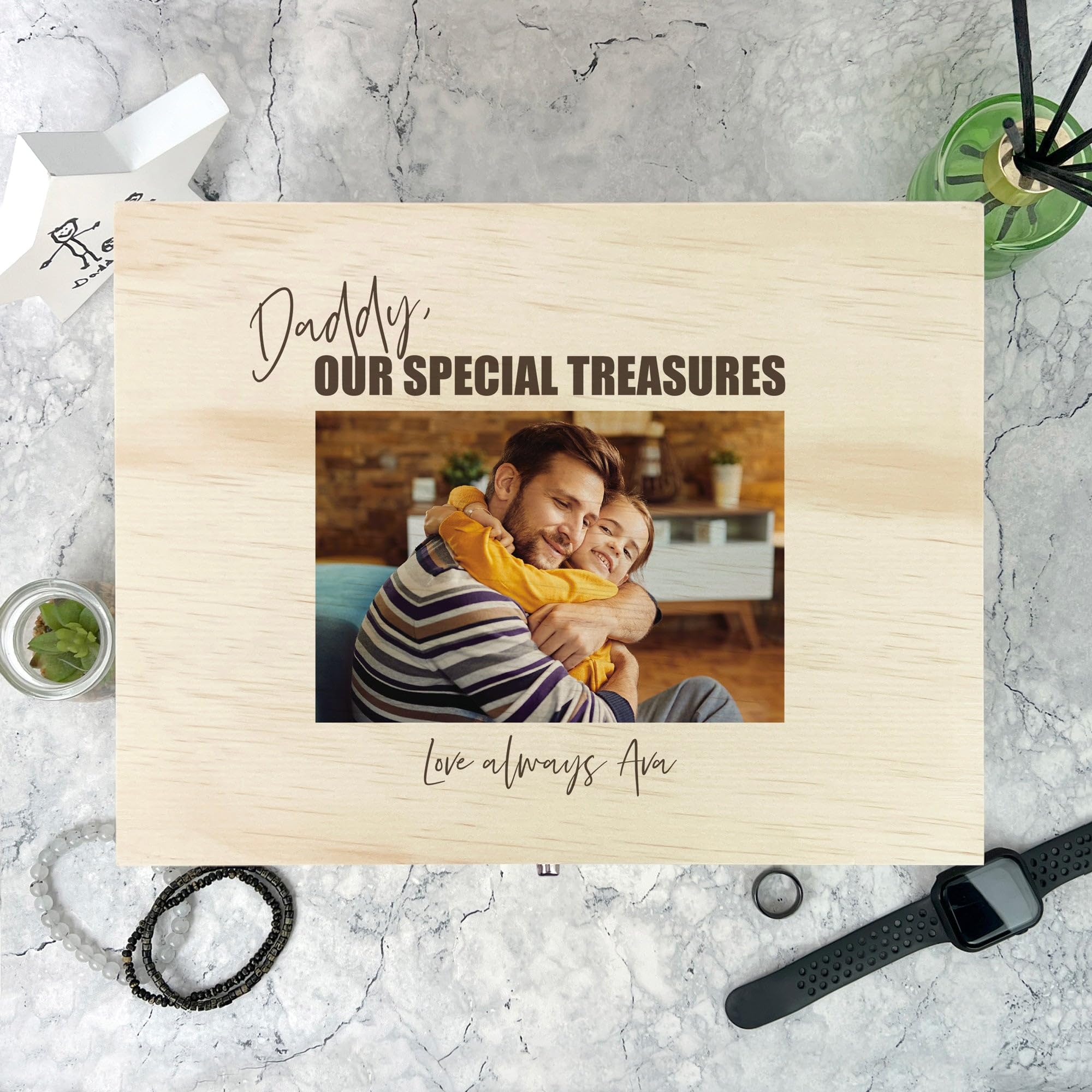 Caja de recuerdos personalizable con diseño de pino de nuestros tesoros especiales, regalo del día del padre, caja de recuerdos de madera personalizada, carga tu propia foto, bisagras y cierre de