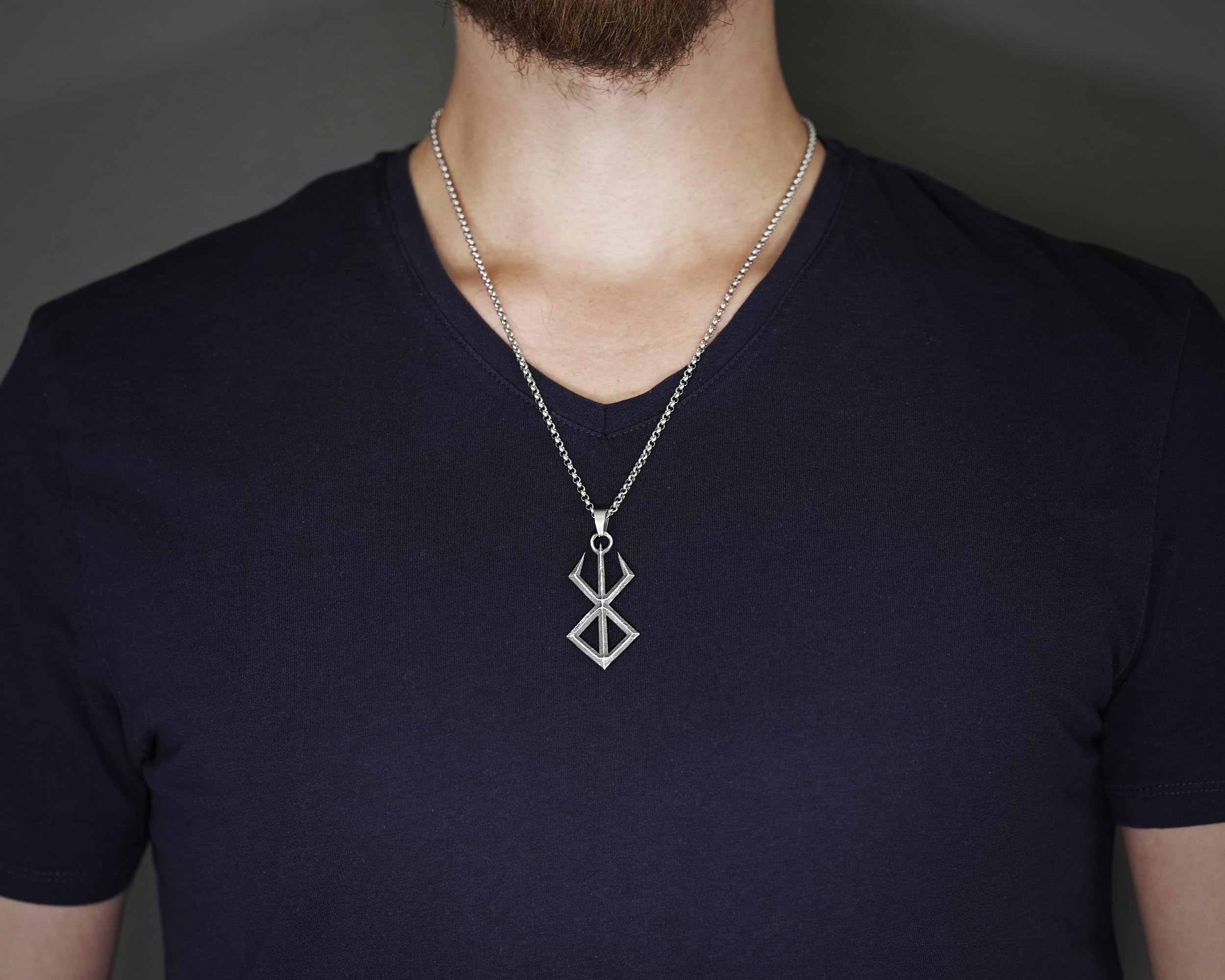 Baldur Jewelry Sonnenfinsternis-Runenkette aus Sterling Silber | Massiver 32-mm-Anhänger, in Europa handgefertigt, mit 56 cm langer Edelstahlkette für Dark Fantasy und Cosplay.